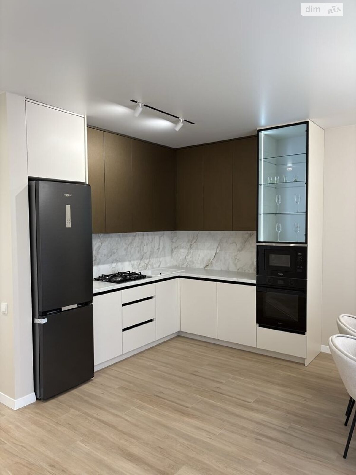 двухэтажный дуплекс, 100 кв. м, кирпич. Продажа в Ровно район Ювилейный фото 1