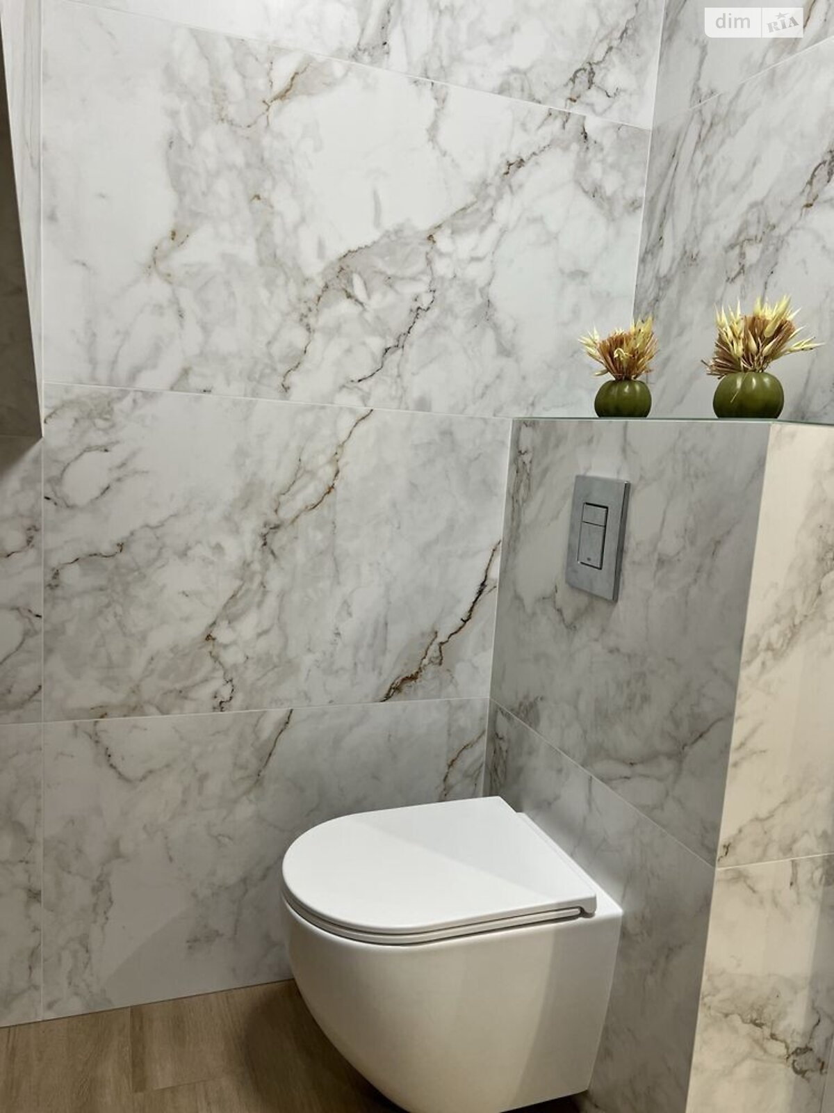 двухэтажный дуплекс, 100 кв. м, кирпич. Продажа в Ровно район Ювилейный фото 1