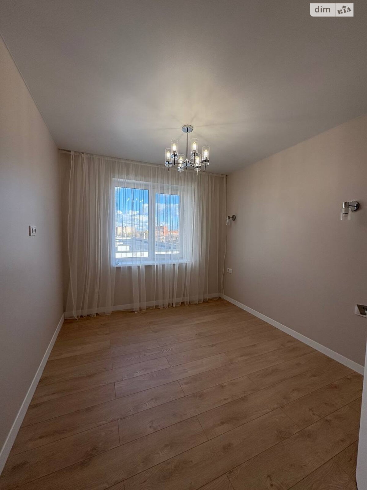 двоповерховий дуплекс, 100 кв. м, кирпич. Продаж в Рівному, район Ювілейний фото 1