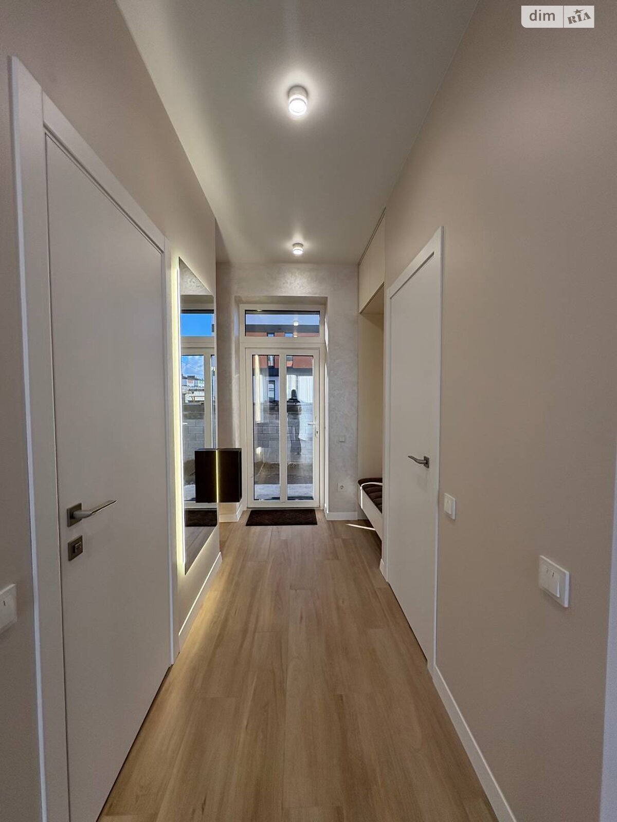 двоповерховий дуплекс, 100 кв. м, кирпич. Продаж в Рівному, район Ювілейний фото 1