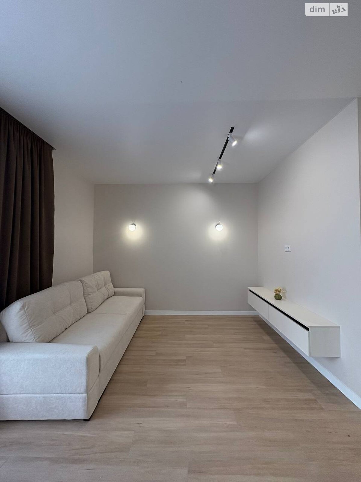 двоповерховий дуплекс, 100 кв. м, кирпич. Продаж в Рівному, район Ювілейний фото 1