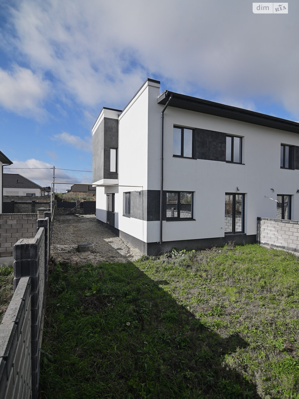 двоповерховий дуплекс, 170 кв. м, кирпич. Продаж в Рівному, район Ювілейний фото 1