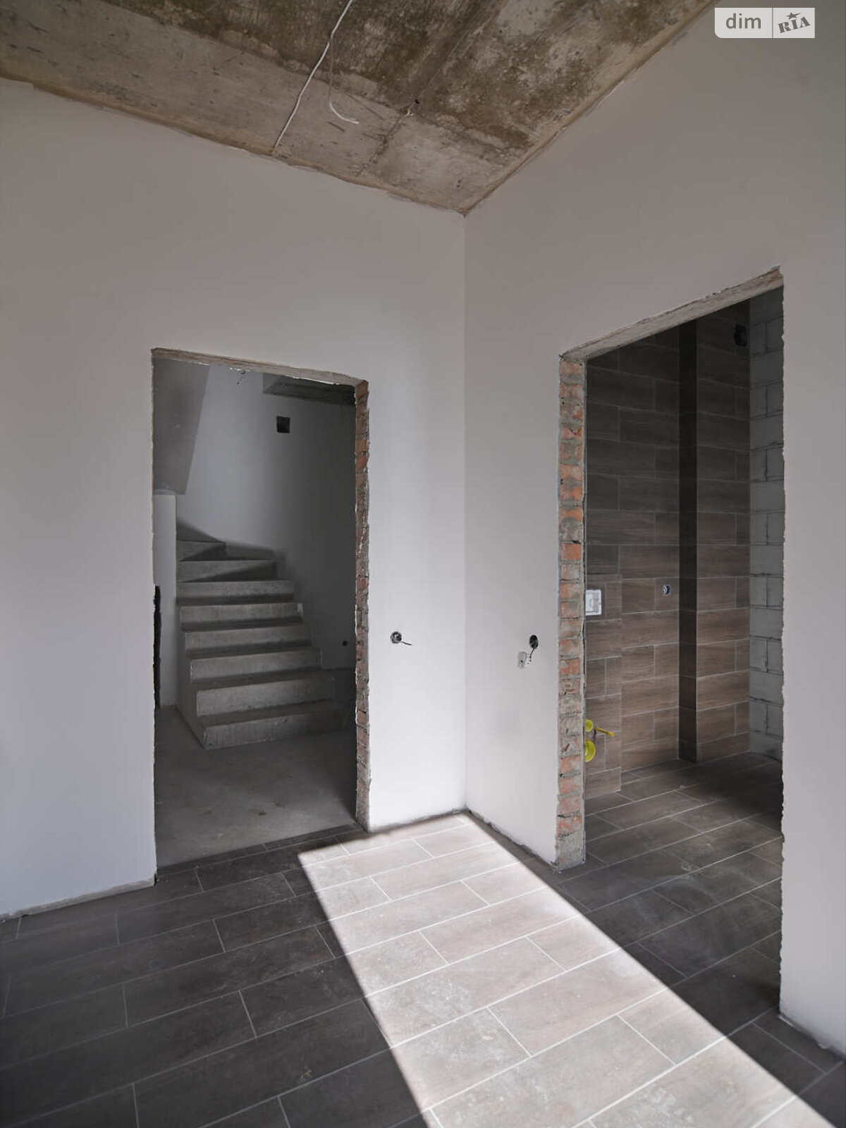 двоповерховий дуплекс, 170 кв. м, кирпич. Продаж в Рівному, район Ювілейний фото 1