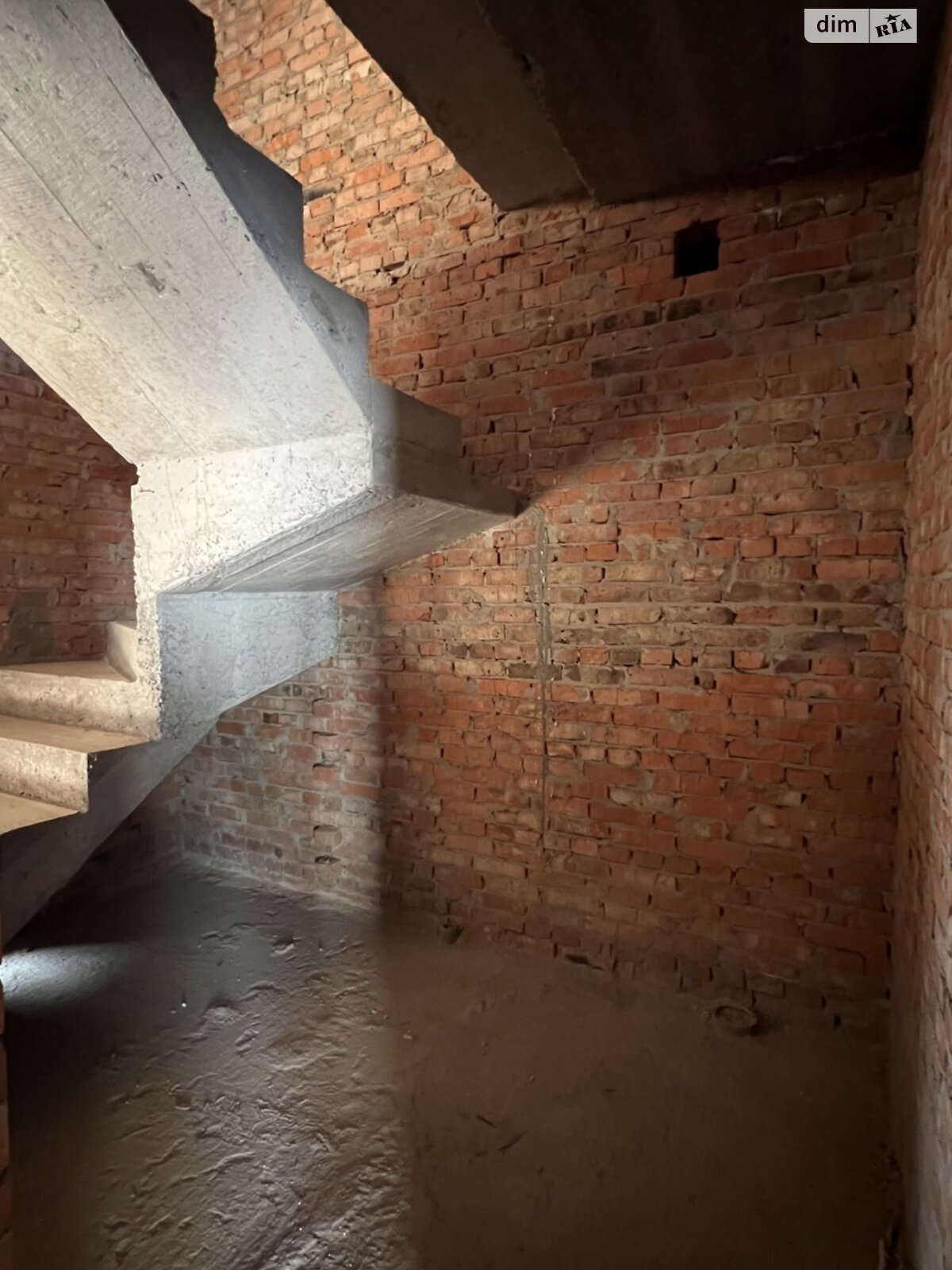 двоповерховий дуплекс, 136 кв. м, цегла. Продаж в Рівному, район Зоопарк фото 1