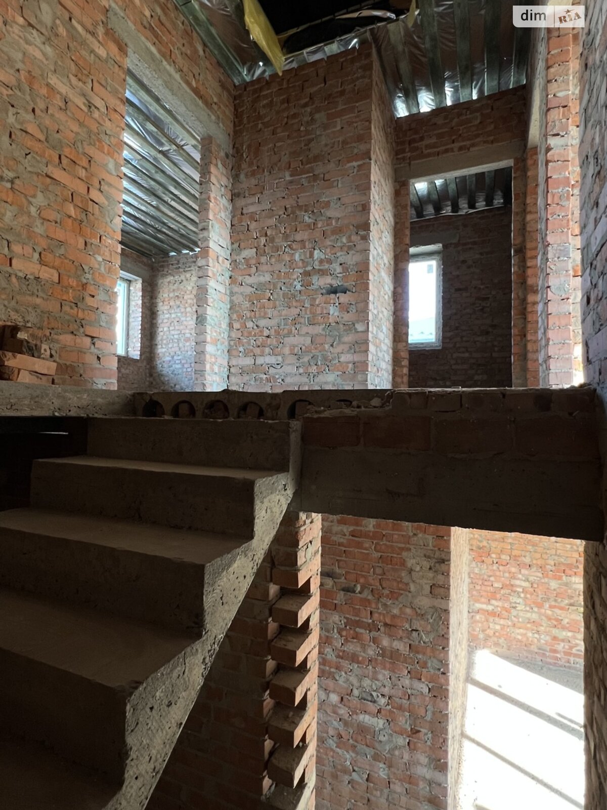 двоповерховий дуплекс, 136 кв. м, цегла. Продаж в Рівному, район Зоопарк фото 1
