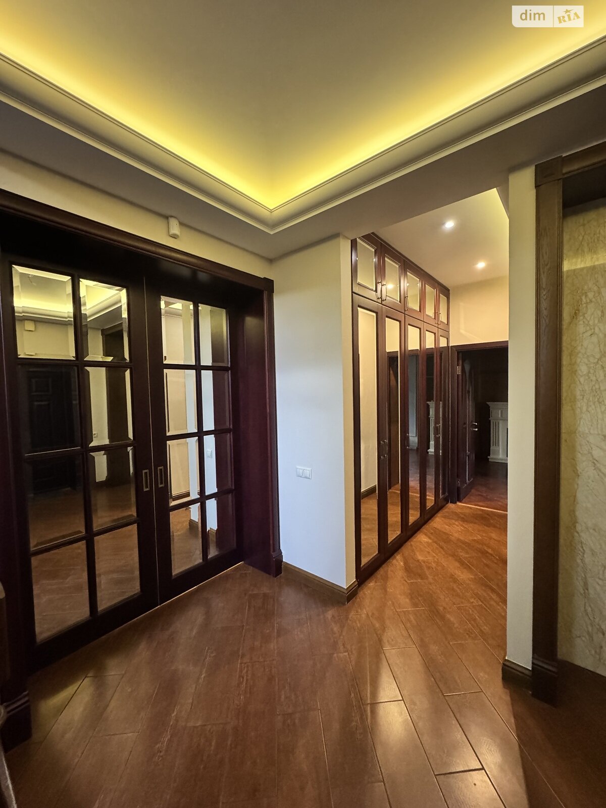двоповерховий дуплекс, 220 кв. м, цегла. Продаж у Северинівці фото 1 двоповерховий дуплекс, 220 кв. м, цегла. Продаж у Северинівці фото 1