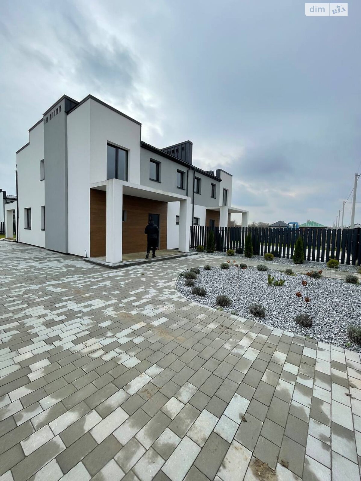 двоповерховий дуплекс, 150 кв. м, цегла. Продаж у Скнилові фото 1 двоповерховий дуплекс, 150 кв. м, цегла. Продаж у Скнилові фото 1