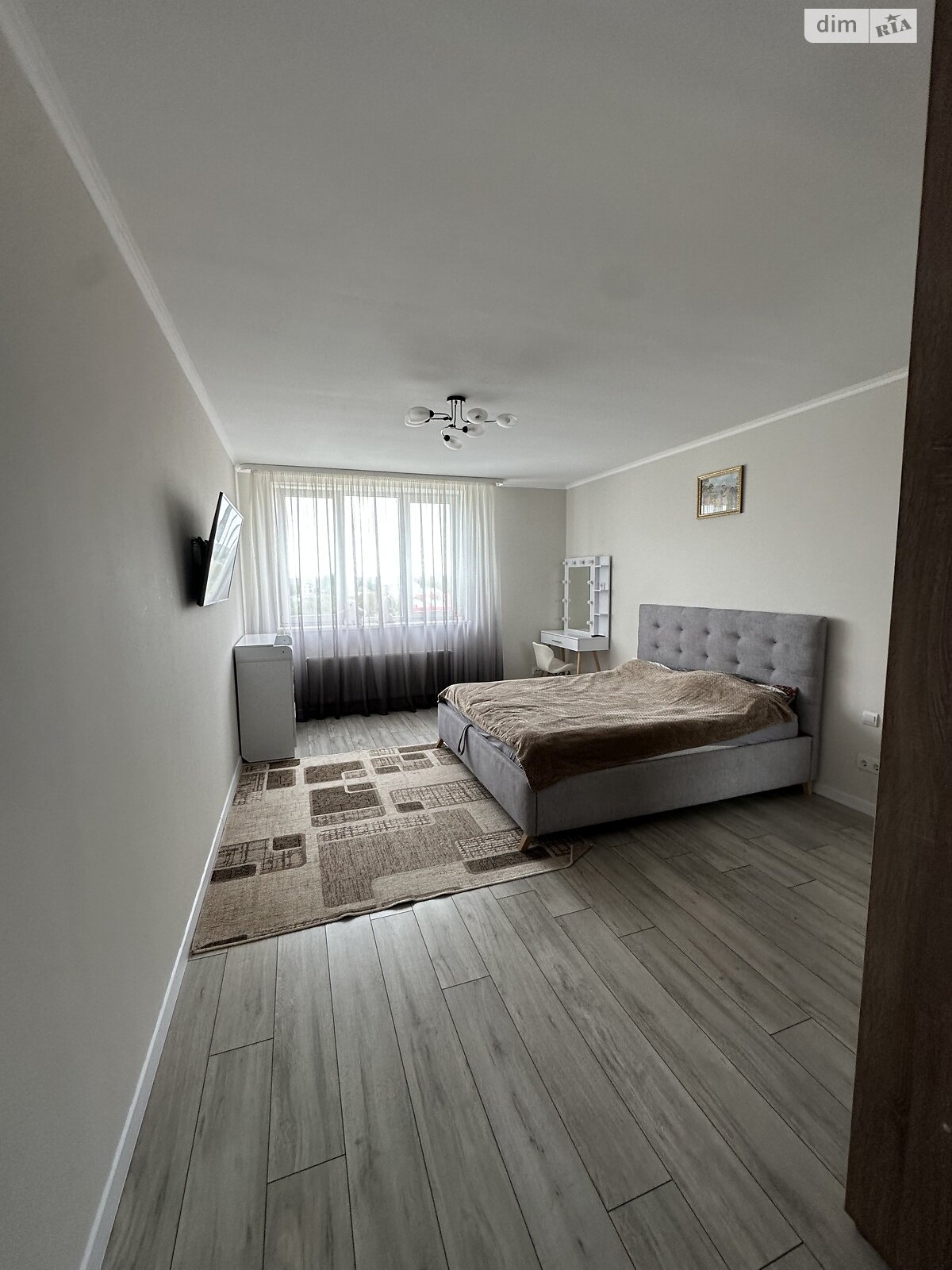 трехэтажный дуплекс, 273 кв. м, кирпич. Продажа в Смыковцы фото 1