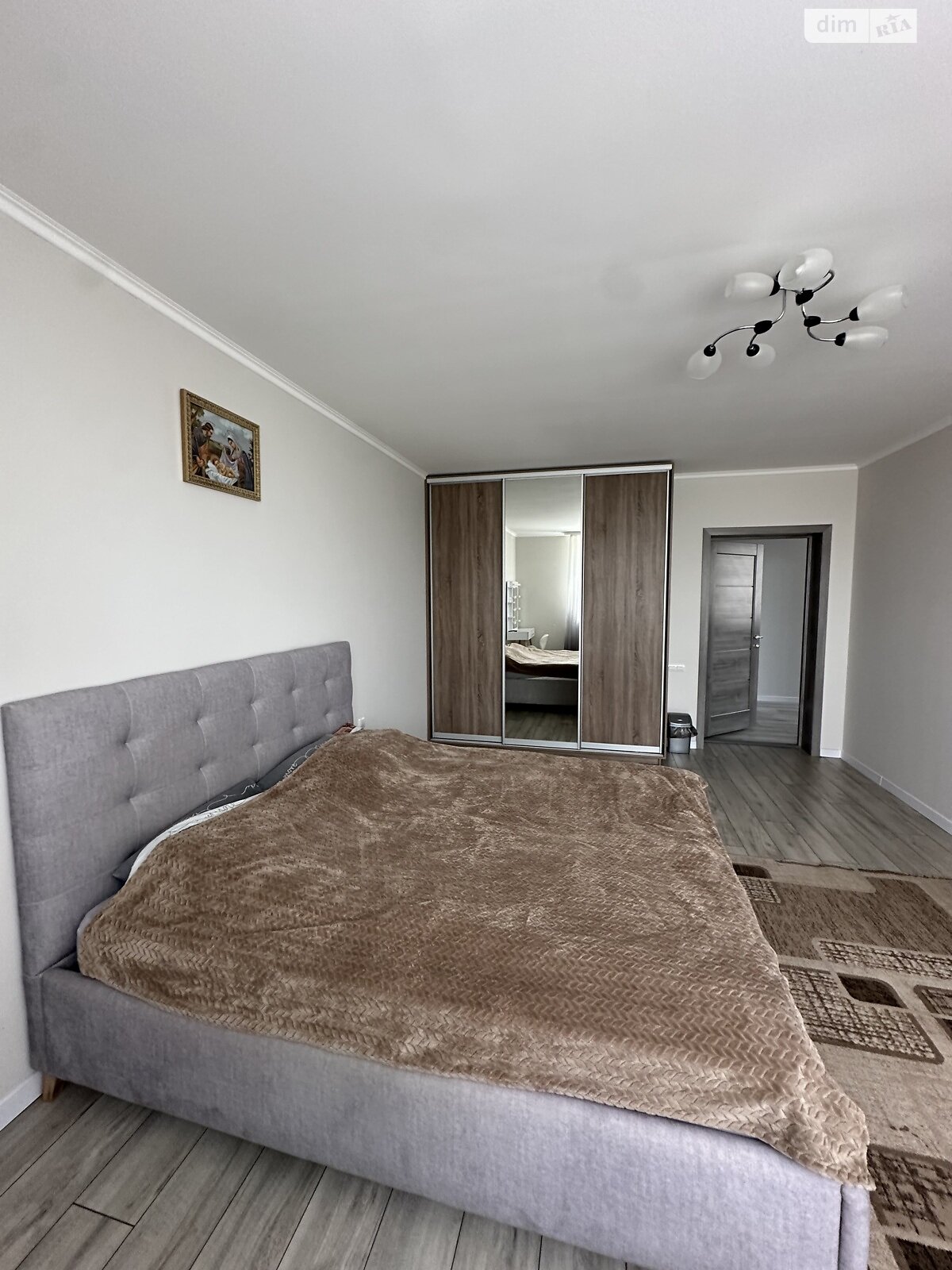 трехэтажный дуплекс, 273 кв. м, кирпич. Продажа в Смыковцы фото 1