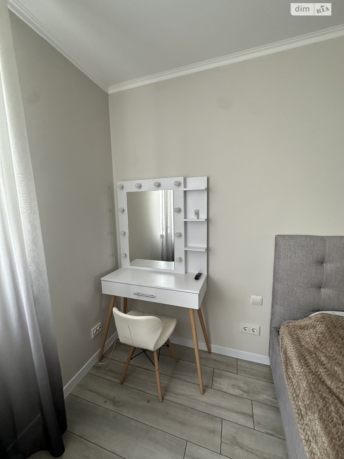 трехэтажный дуплекс, 273 кв. м, кирпич. Продажа в Смыковцы фото 1