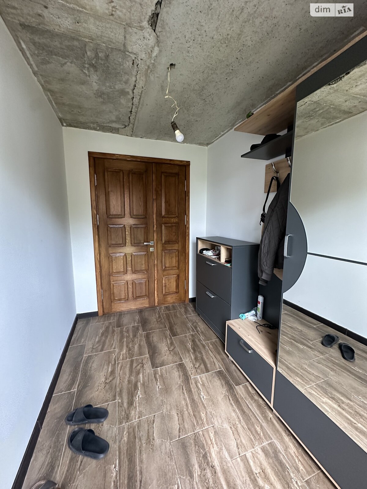 трехэтажный дуплекс, 273 кв. м, кирпич. Продажа в Смыковцы фото 1