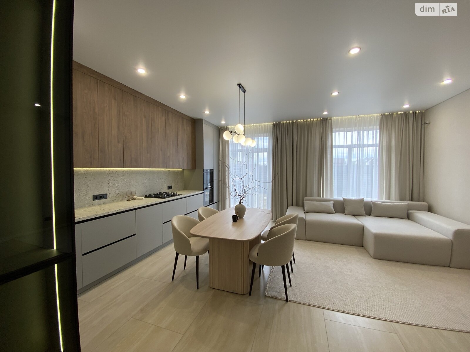 двоповерховий дуплекс, 125 кв. м, кирпич. Продаж у Софіївській Борщагівці фото 1 двоповерховий дуплекс, 125 кв. м, кирпич. Продаж у Софіївській Борщагівці фото 1