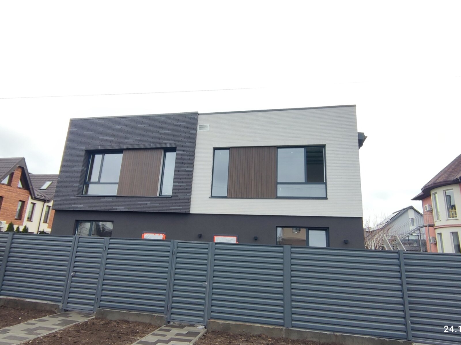 двоповерховий дуплекс, 120 кв. м, цегла. Продаж у Софіївській Борщагівці фото 1 двоповерховий дуплекс, 120 кв. м, цегла. Продаж у Софіївській Борщагівці фото 1