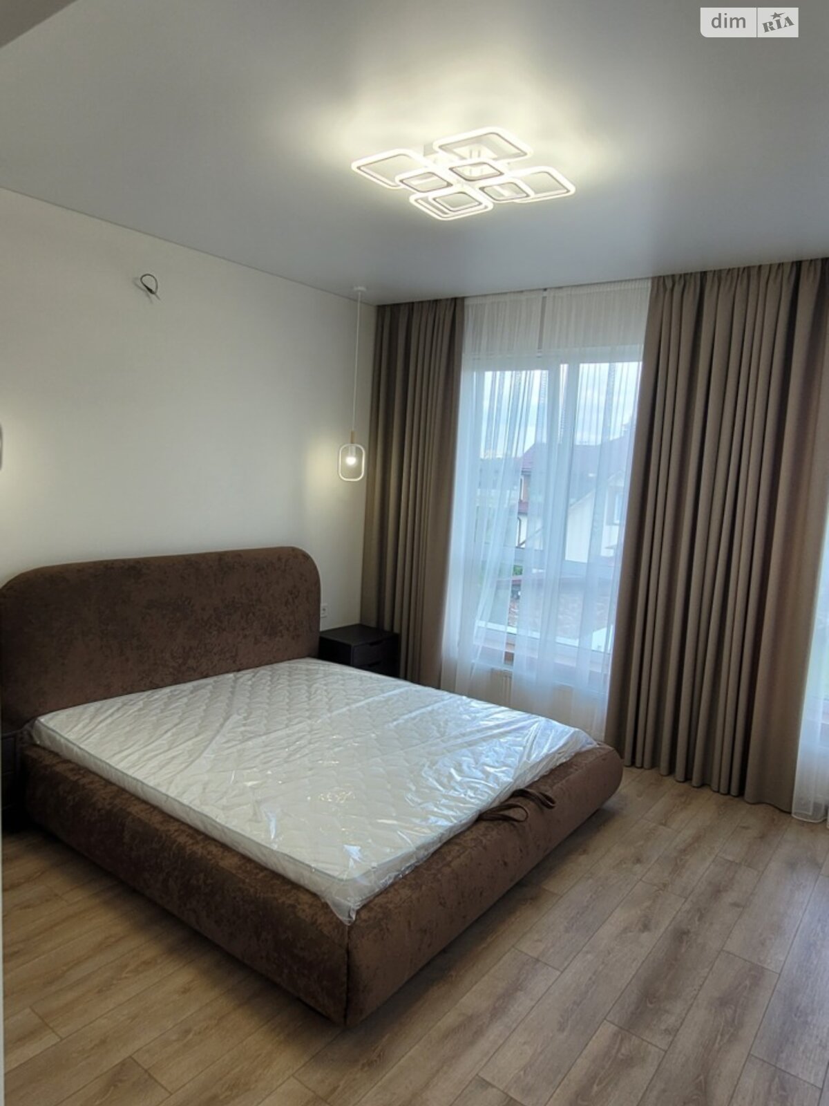 двоповерховий дуплекс, 120 кв. м, кирпич. Продаж у Софіївській Борщагівці фото 1 двоповерховий дуплекс, 120 кв. м, кирпич. Продаж у Софіївській Борщагівці фото 1