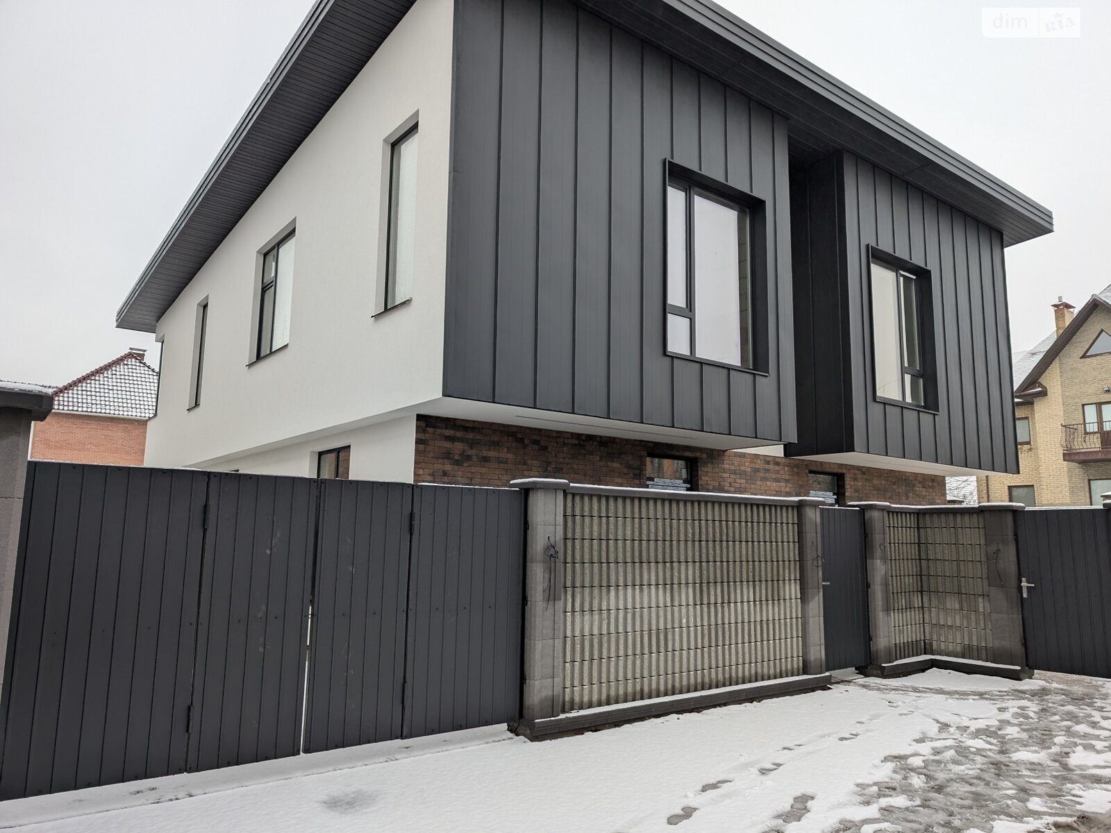 двоповерховий дуплекс, 120 кв. м, цегла. Продаж у Софіївській Борщагівці фото 1 двоповерховий дуплекс, 120 кв. м, цегла. Продаж у Софіївській Борщагівці фото 1