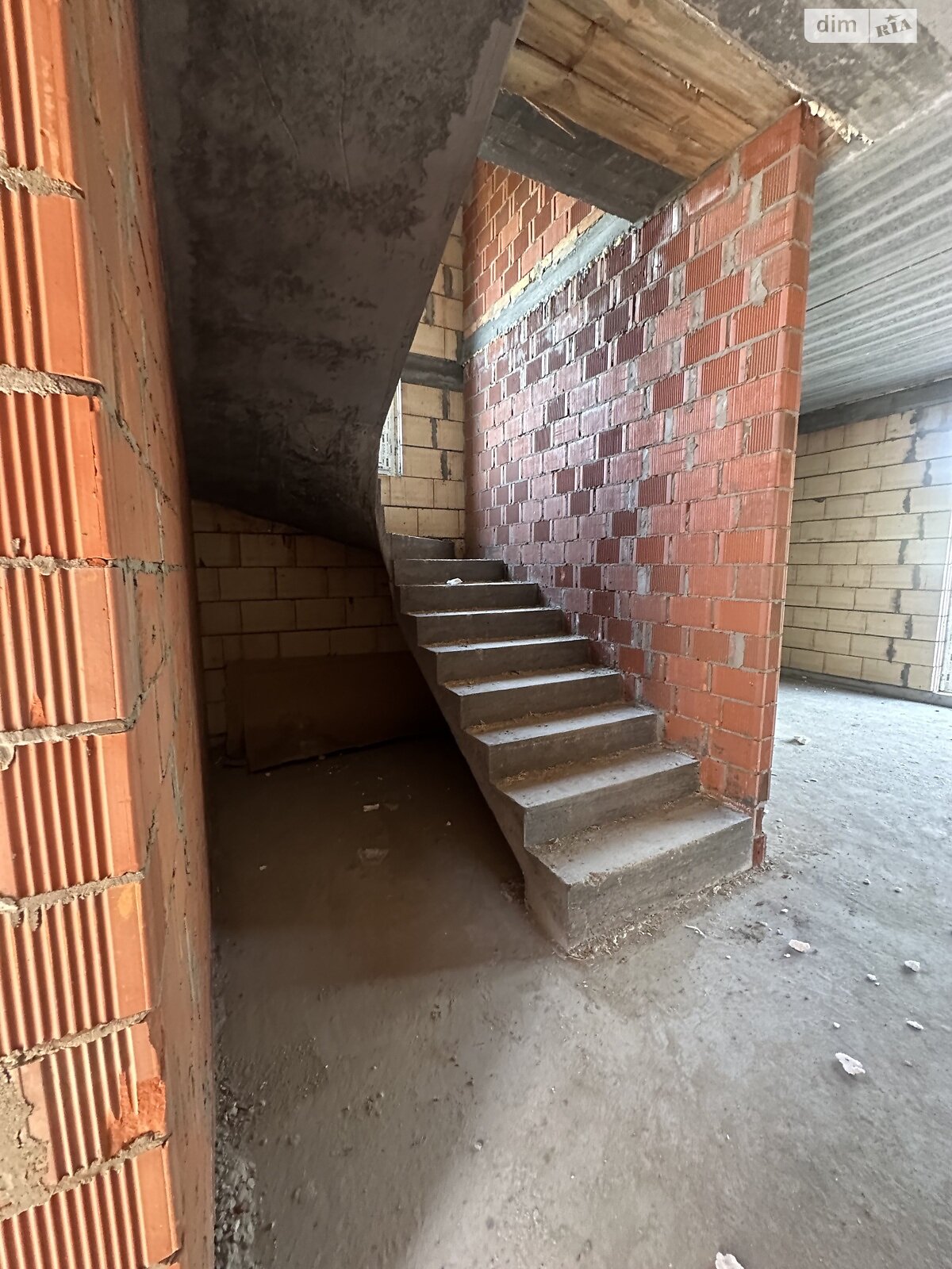 двоповерховий дуплекс, 120 кв. м, кирпич. Продаж у Софіївській Борщагівці фото 1 двоповерховий дуплекс, 120 кв. м, кирпич. Продаж у Софіївській Борщагівці фото 1