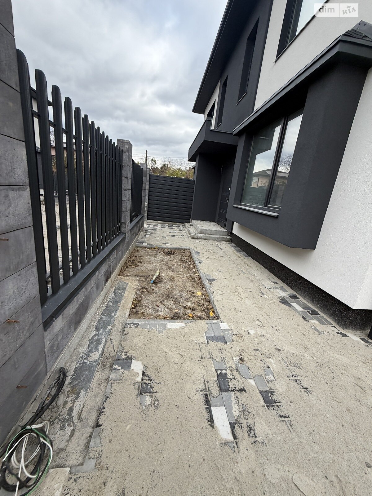 двоповерховий дуплекс, 108 кв. м, кирпич. Продаж у Софіївській Борщагівці фото 1 двоповерховий дуплекс, 108 кв. м, кирпич. Продаж у Софіївській Борщагівці фото 1