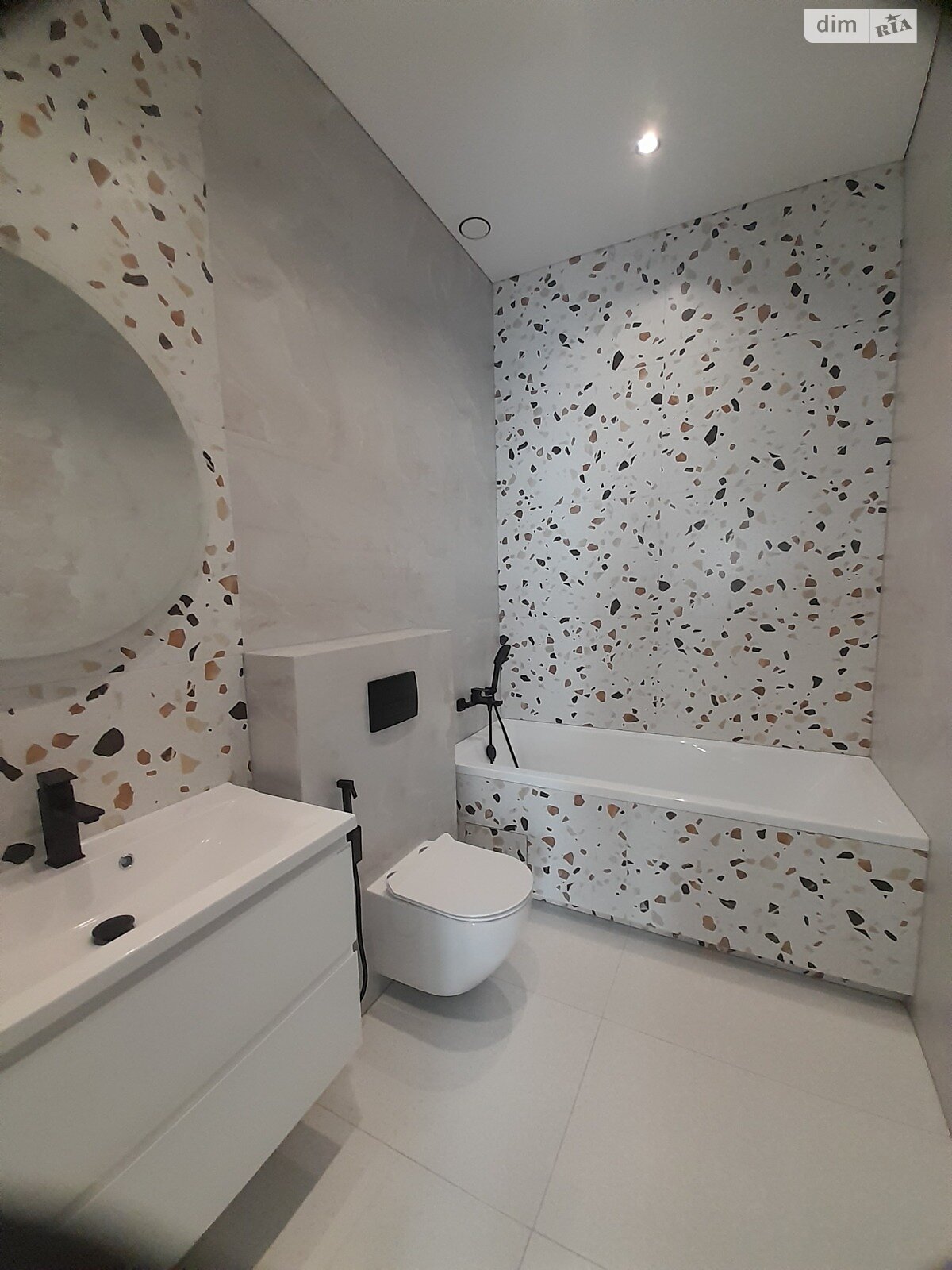 двухэтажный дуплекс, 114 кв. м, кирпич. Продажа в Софиевской Борщаговке фото 1 двухэтажный дуплекс, 114 кв. м, кирпич. Продажа в Софиевской Борщаговке фото 1
