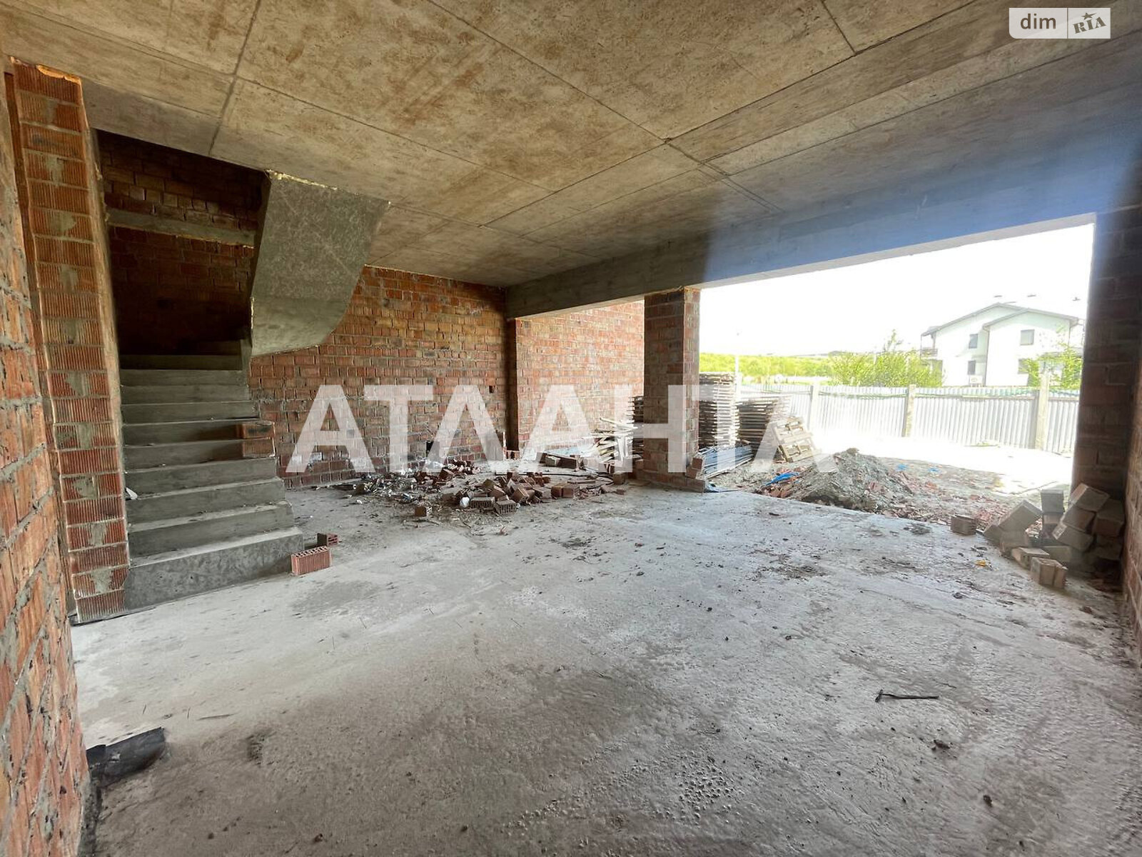 двоповерховий дуплекс, 140 кв. м, кирпич. Продаж у Солонці фото 2 двоповерховий дуплекс, 140 кв. м, кирпич. Продаж у Солонці фото 2