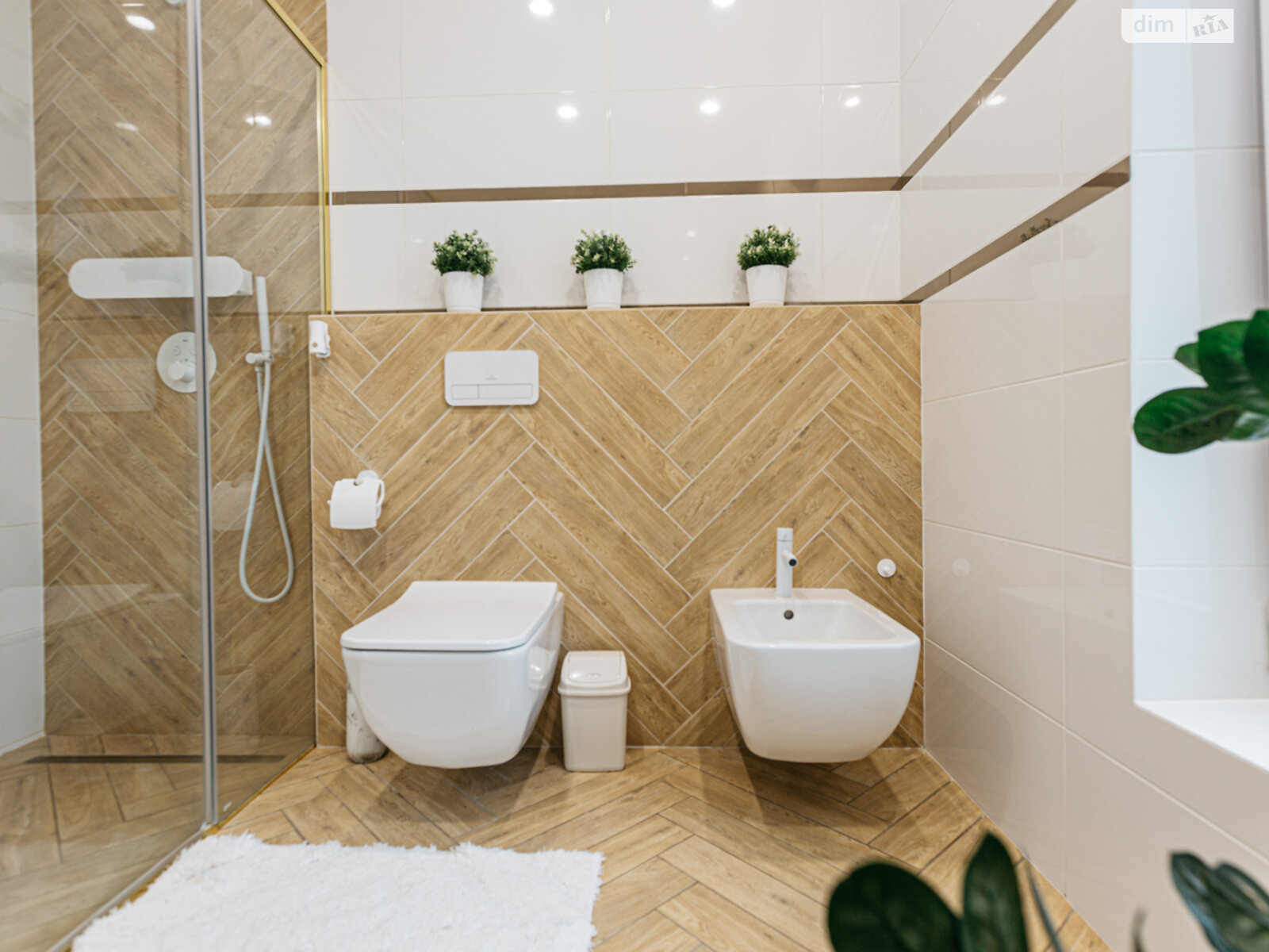 двухэтажный дуплекс, 151.5 кв. м, кирпич. Продажа в Сторожнице фото 1 двухэтажный дуплекс, 151.5 кв. м, кирпич. Продажа в Сторожнице фото 1