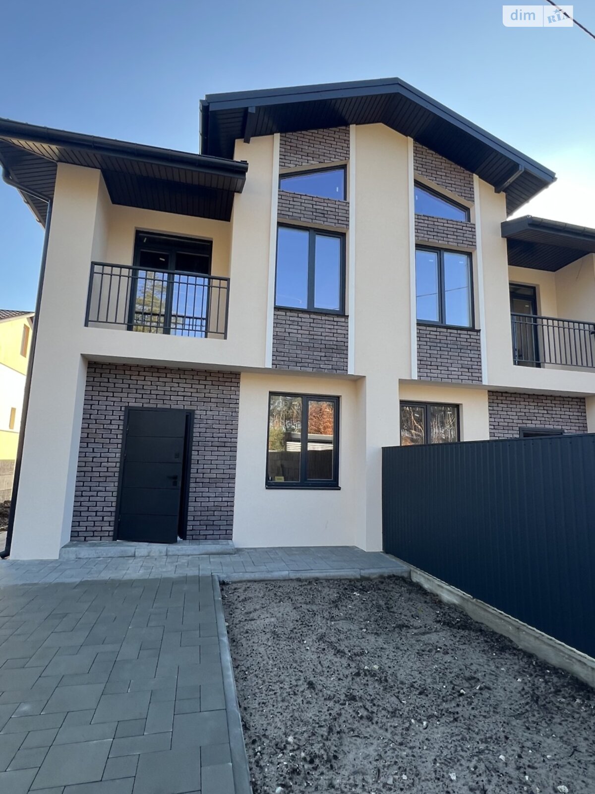 двухэтажный дуплекс, 125 кв. м, газобетон. Продажа в Стоянке фото 1 двухэтажный дуплекс, 125 кв. м, газобетон. Продажа в Стоянке фото 1