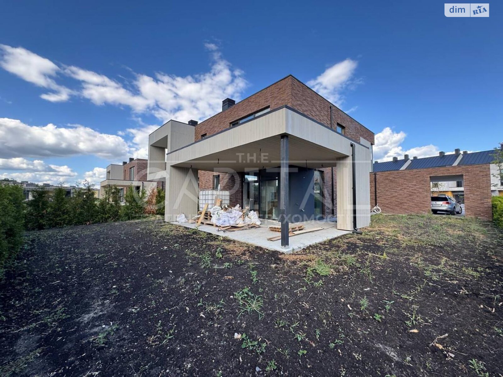 двухэтажный дуплекс, 150 кв. м, кирпич. Продажа в Стоянке фото 1 двухэтажный дуплекс, 150 кв. м, кирпич. Продажа в Стоянке фото 1