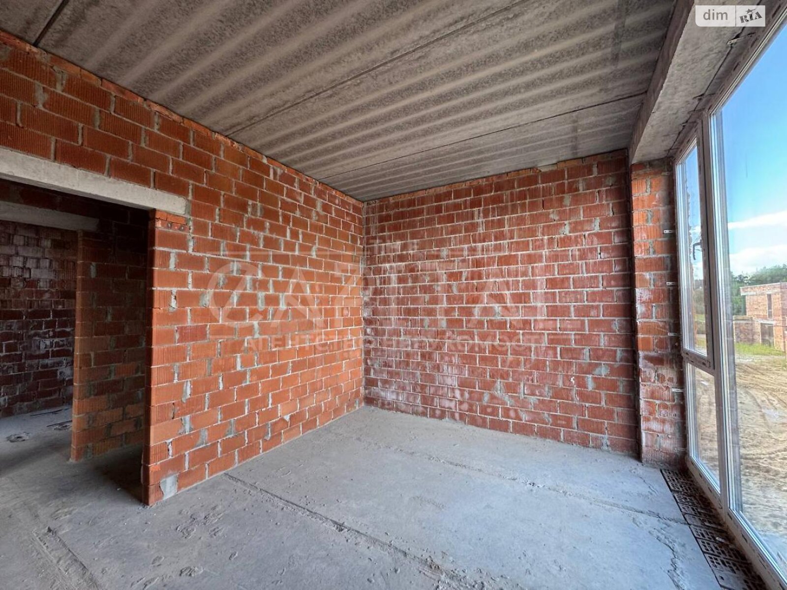 двухэтажный дуплекс, 150 кв. м, кирпич. Продажа в Стоянке фото 1 двухэтажный дуплекс, 150 кв. м, кирпич. Продажа в Стоянке фото 1