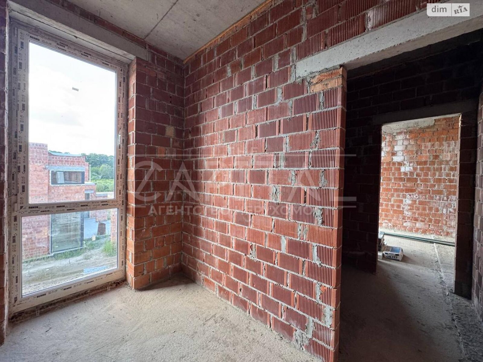 двухэтажный дуплекс, 150 кв. м, кирпич. Продажа в Стоянке фото 1 двухэтажный дуплекс, 150 кв. м, кирпич. Продажа в Стоянке фото 1