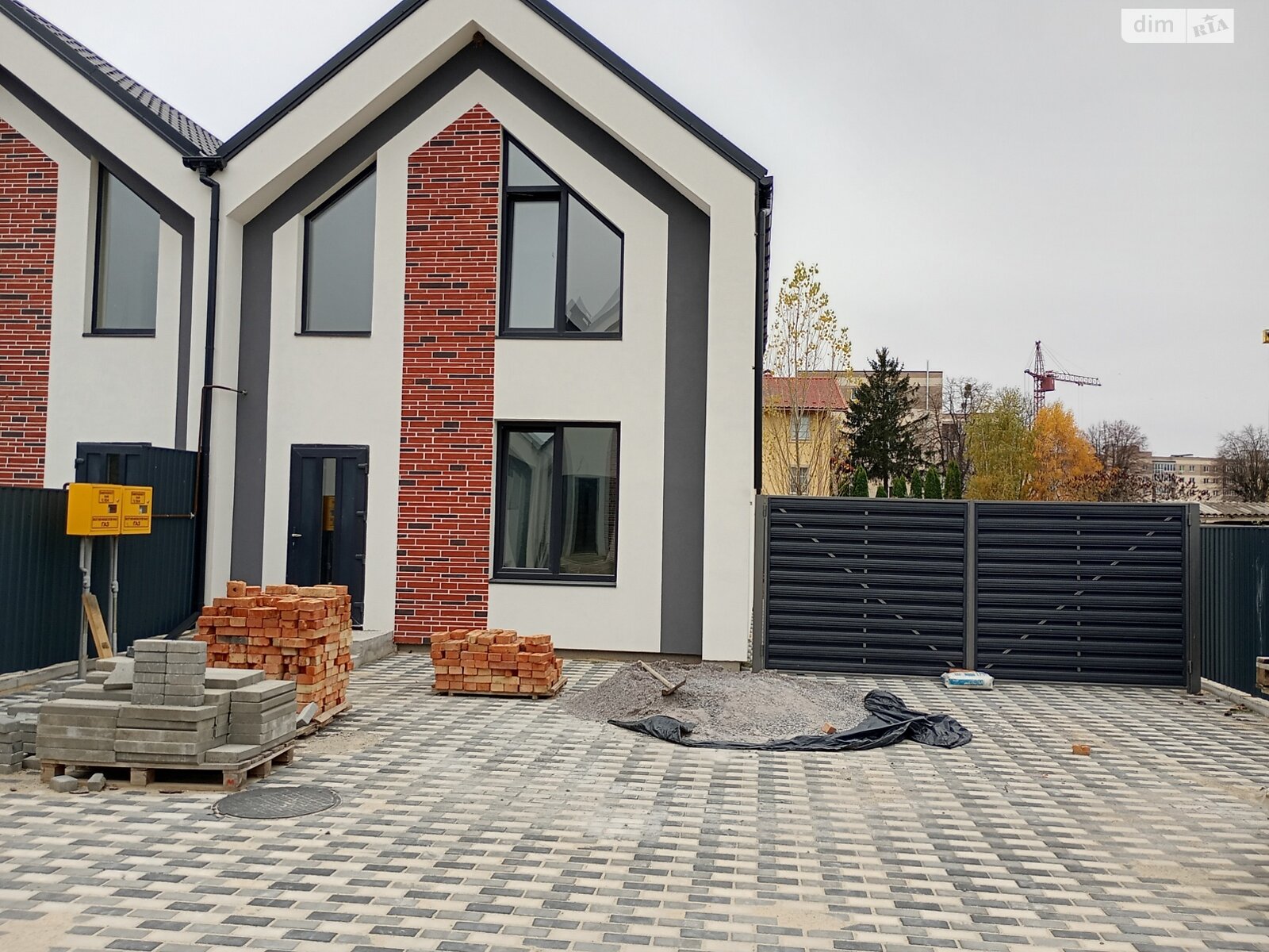 двоповерховий дуплекс, 95 кв. м, кирпич. Продаж у Стрижавці фото 1 двоповерховий дуплекс, 95 кв. м, кирпич. Продаж у Стрижавці фото 1