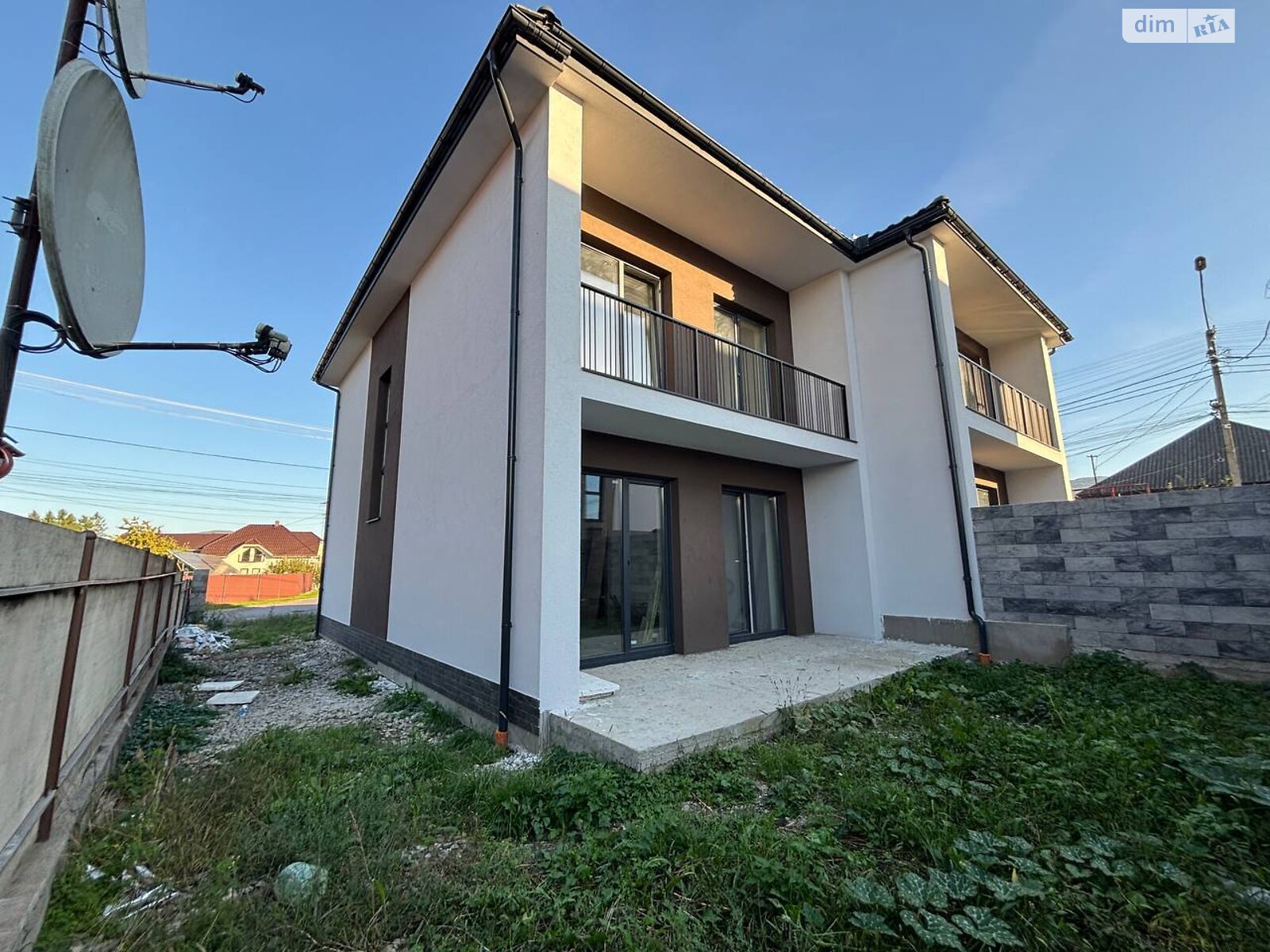 двоповерховий дуплекс, 145 кв. м, цегла. Продаж в Сваляві, район Свалява фото 1