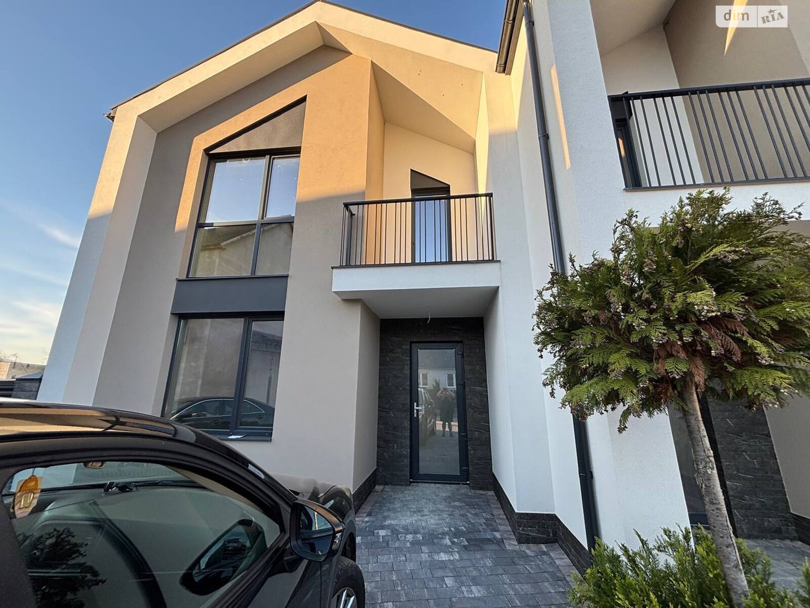 двухэтажный дуплекс, 145 кв. м, кирпич. Продажа в Сваляве район Свалява фото 1 двухэтажный дуплекс, 145 кв. м, кирпич. Продажа в Сваляве район Свалява фото 1