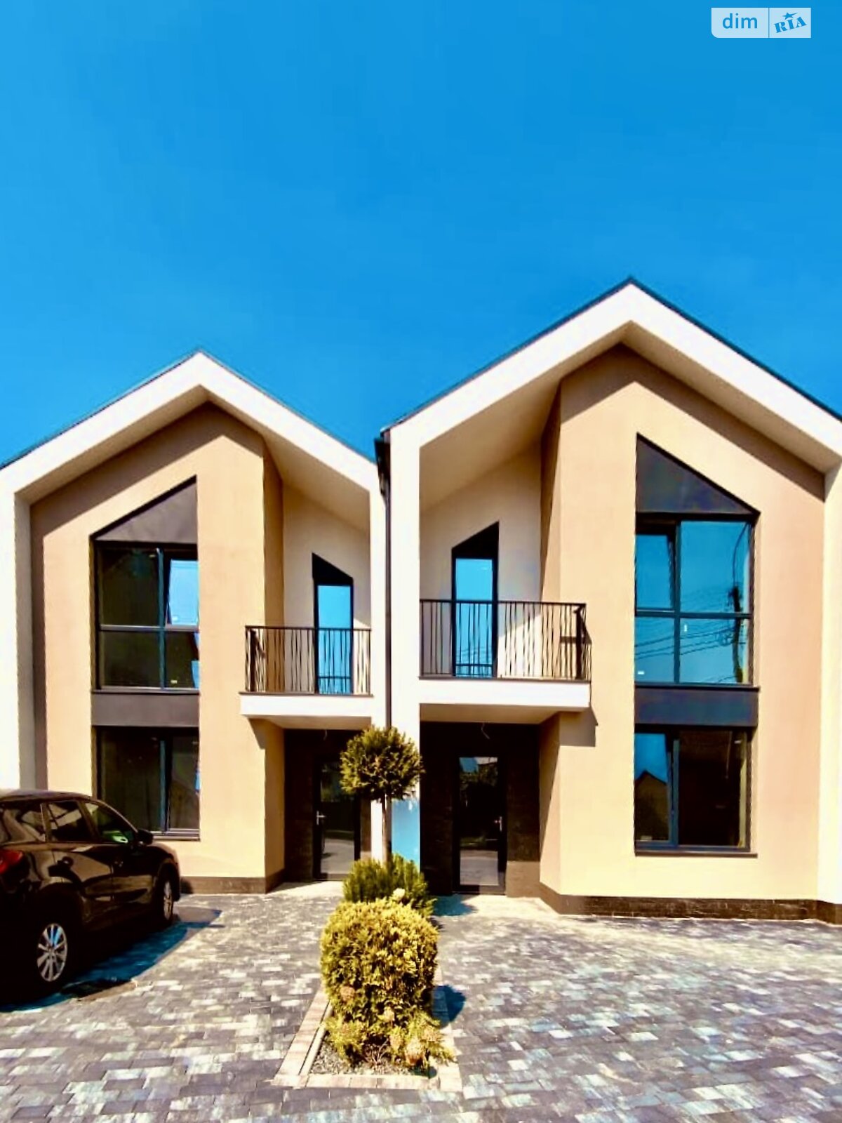 двухэтажный дуплекс, 145 кв. м, кирпич. Продажа в Сваляве район Свалява фото 1 двухэтажный дуплекс, 145 кв. м, кирпич. Продажа в Сваляве район Свалява фото 1