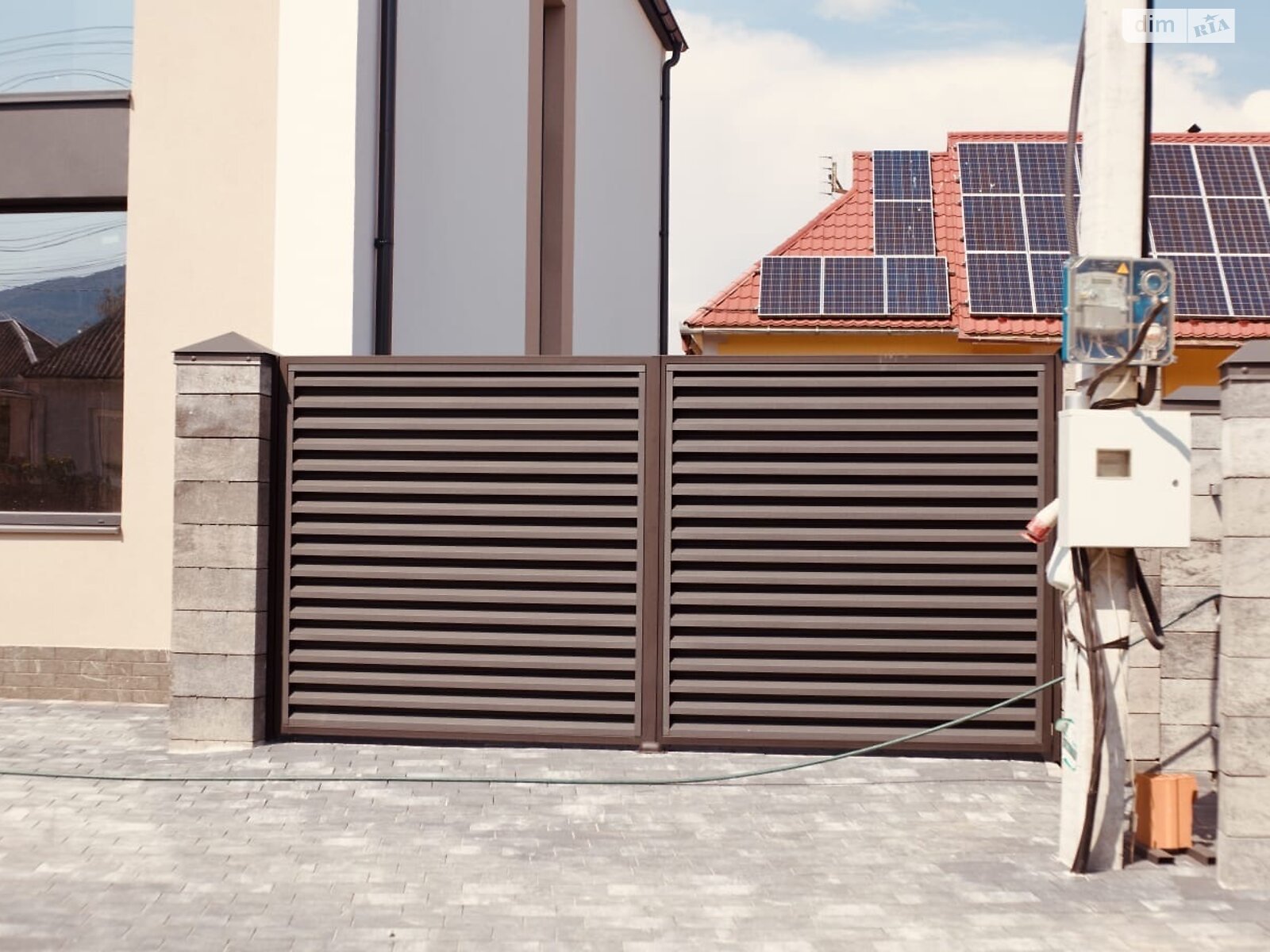 двухэтажный дуплекс, 145 кв. м, кирпич. Продажа в Сваляве район Свалява фото 1 двухэтажный дуплекс, 145 кв. м, кирпич. Продажа в Сваляве район Свалява фото 1