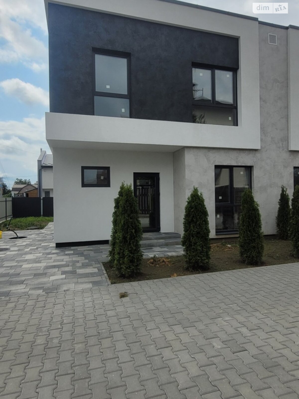двоповерховий дуплекс, 125 кв. м, цегла. Продаж у Святопетрівське фото 1 двоповерховий дуплекс, 125 кв. м, цегла. Продаж у Святопетрівське фото 1