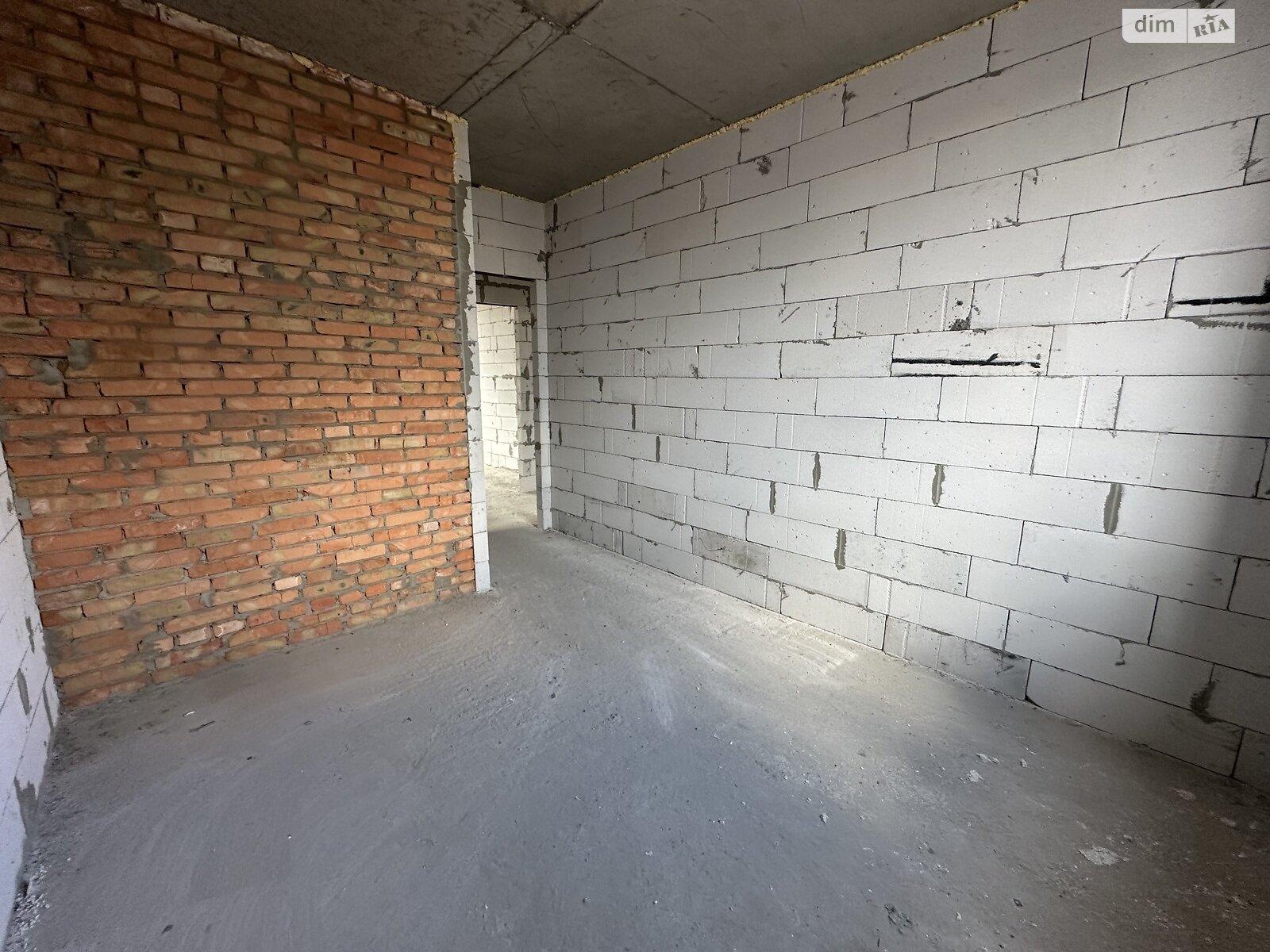 двухэтажный дуплекс, 105 кв. м, кирпич. Продажа в Святопетровское фото 1