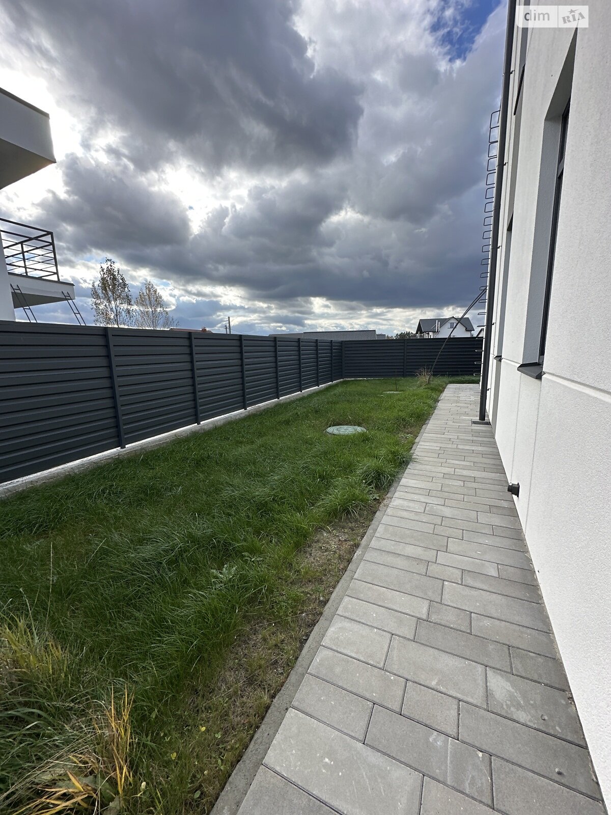 двухэтажный дуплекс, 105 кв. м, кирпич. Продажа в Святопетровское фото 1