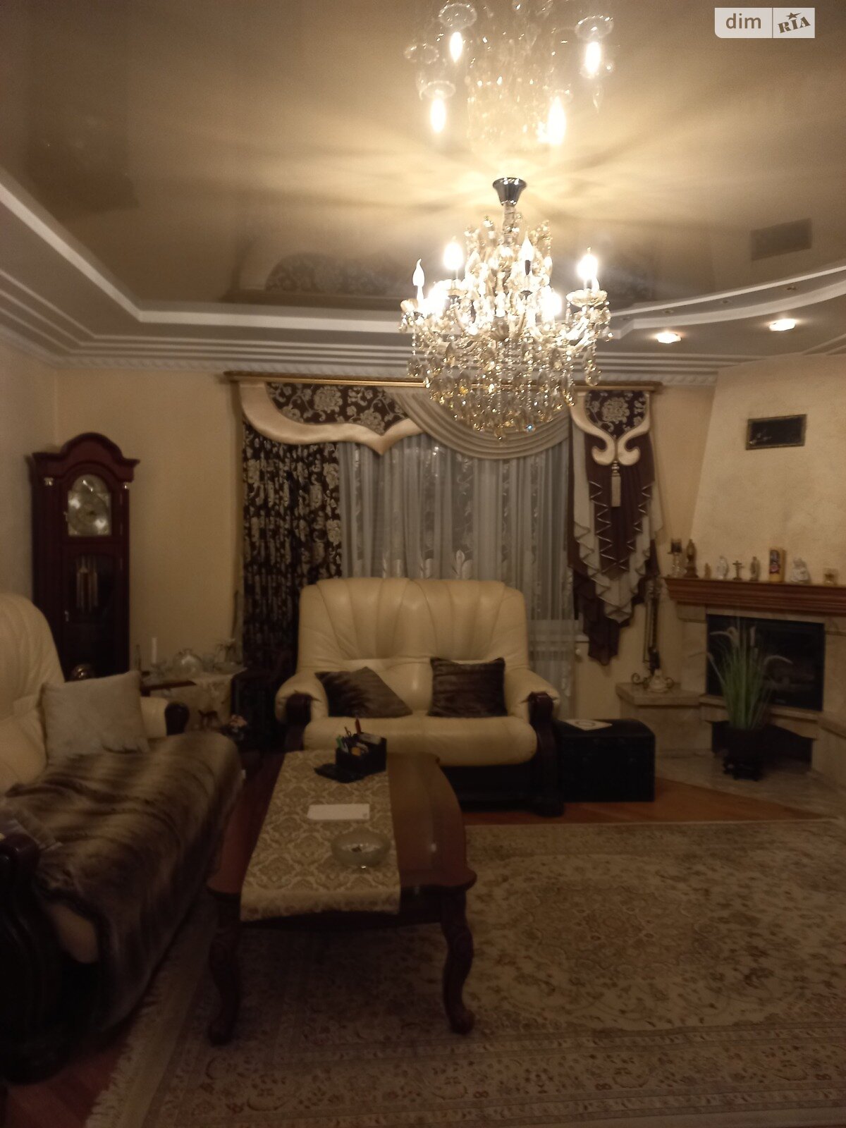 двухэтажный дуплекс, 205 кв. м, кирпич. Продажа в Тернополе район Гаи фото 1 двухэтажный дуплекс, 205 кв. м, кирпич. Продажа в Тернополе район Гаи фото 1
