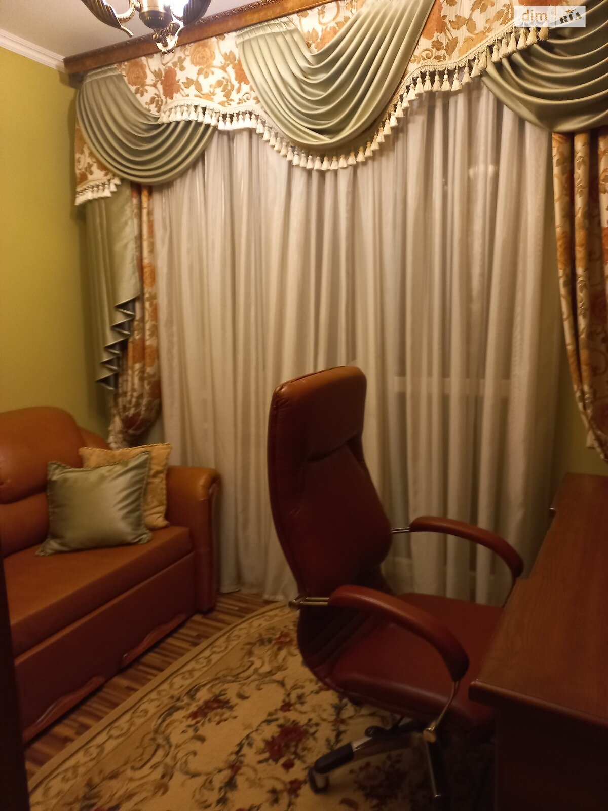 двухэтажный дуплекс, 205 кв. м, кирпич. Продажа в Тернополе район Гаи фото 1 двухэтажный дуплекс, 205 кв. м, кирпич. Продажа в Тернополе район Гаи фото 1
