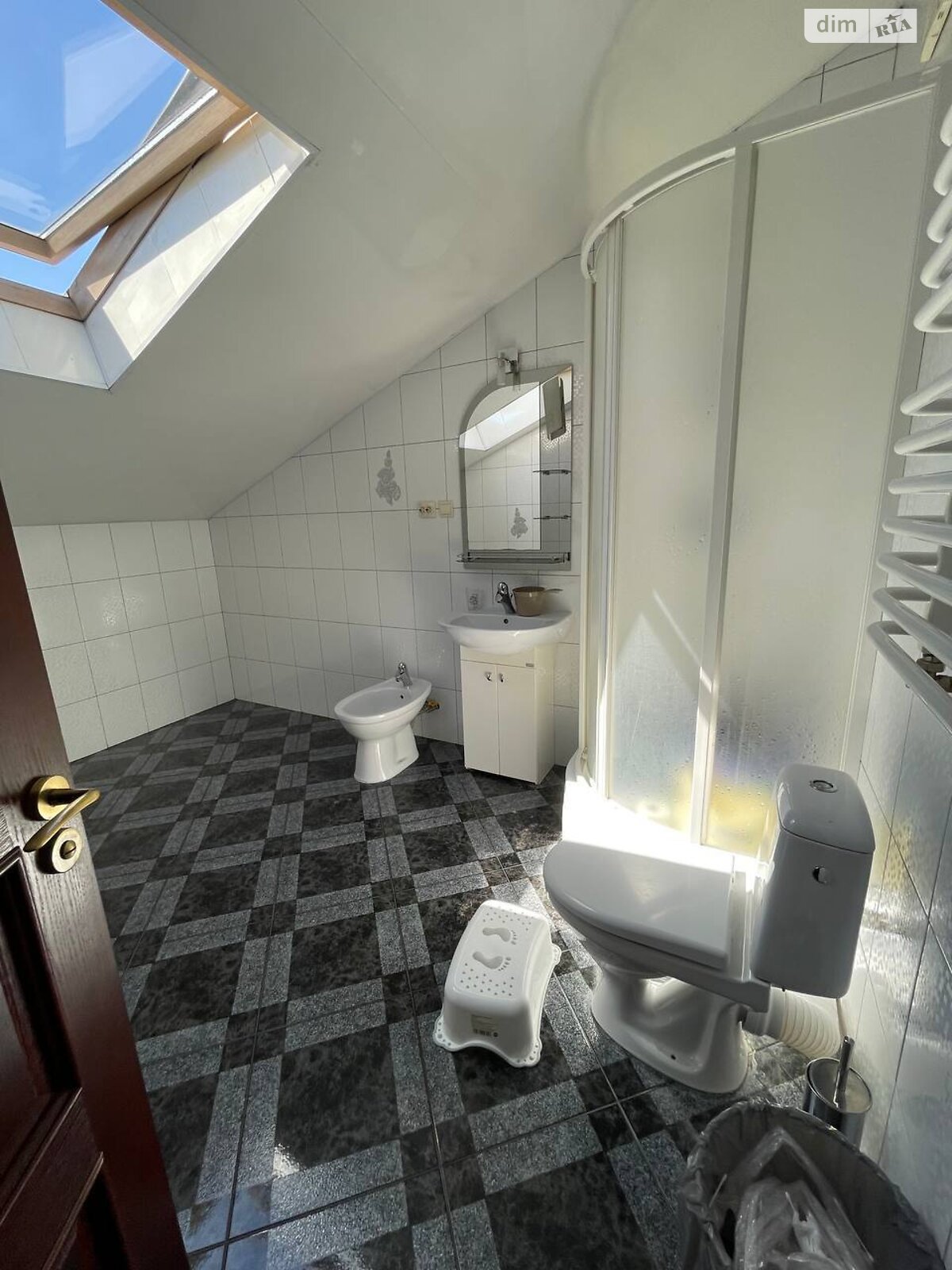 трехэтажный дуплекс, 279.8 кв. м, кирпич. Продажа в Тернополе район Центр фото 1 трехэтажный дуплекс, 279.8 кв. м, кирпич. Продажа в Тернополе район Центр фото 1
