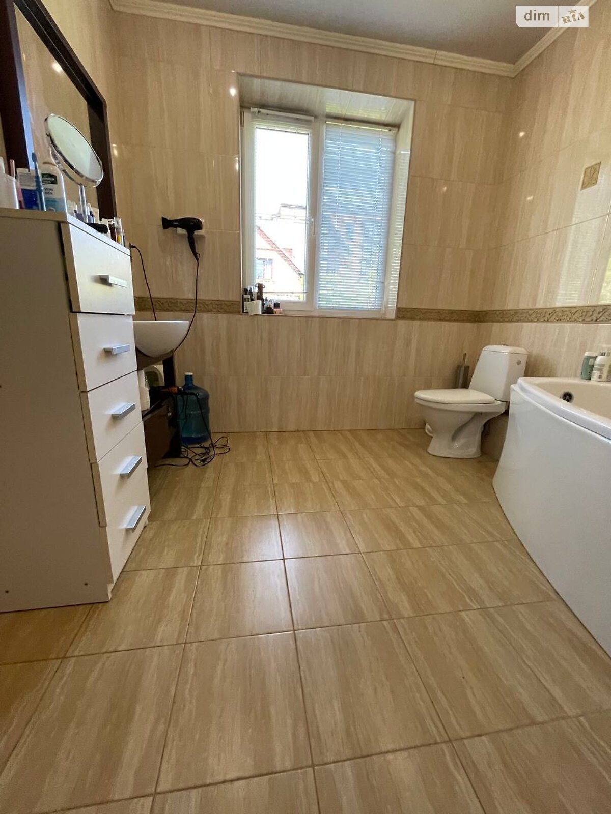 трехэтажный дуплекс, 279.8 кв. м, кирпич. Продажа в Тернополе район Центр фото 1 трехэтажный дуплекс, 279.8 кв. м, кирпич. Продажа в Тернополе район Центр фото 1