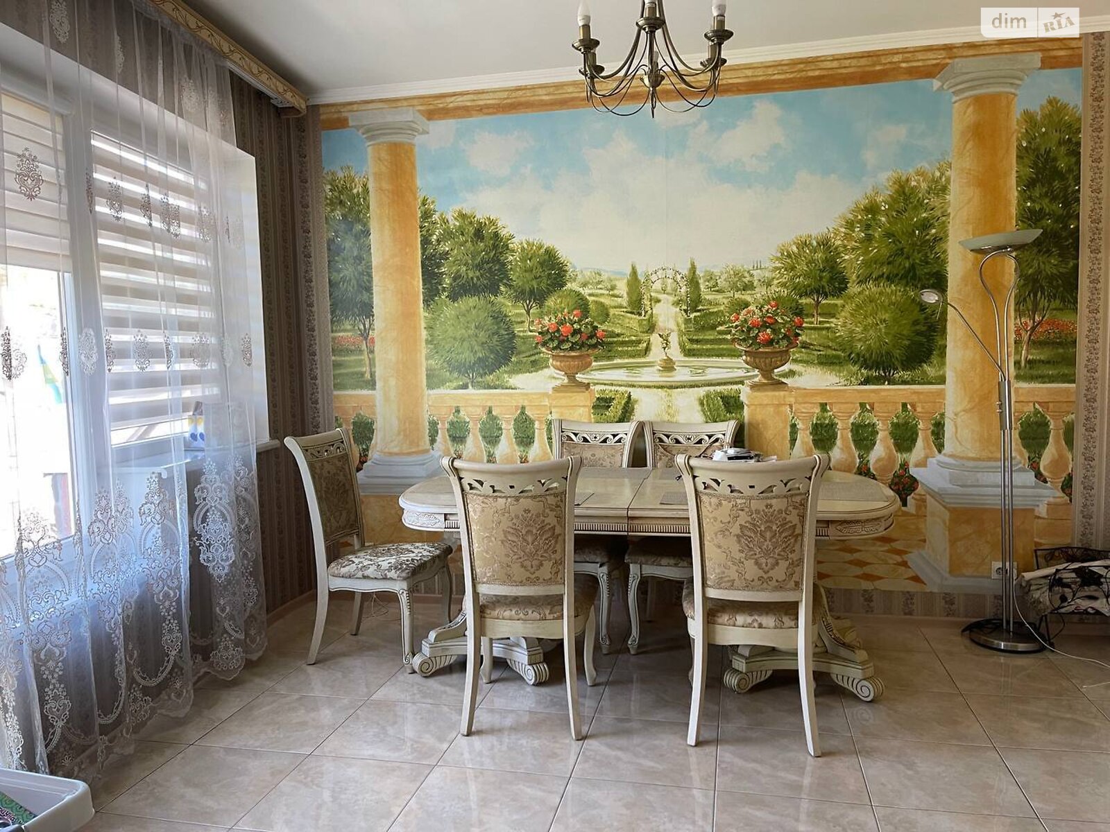 трехэтажный дуплекс, 279.8 кв. м, кирпич. Продажа в Тернополе район Центр фото 1 трехэтажный дуплекс, 279.8 кв. м, кирпич. Продажа в Тернополе район Центр фото 1