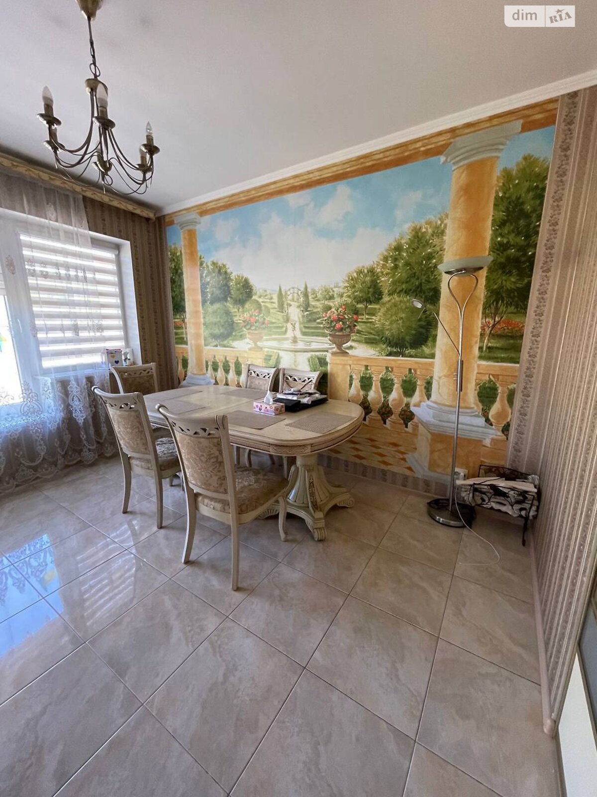 трехэтажный дуплекс, 279.8 кв. м, кирпич. Продажа в Тернополе район Центр фото 1 трехэтажный дуплекс, 279.8 кв. м, кирпич. Продажа в Тернополе район Центр фото 1