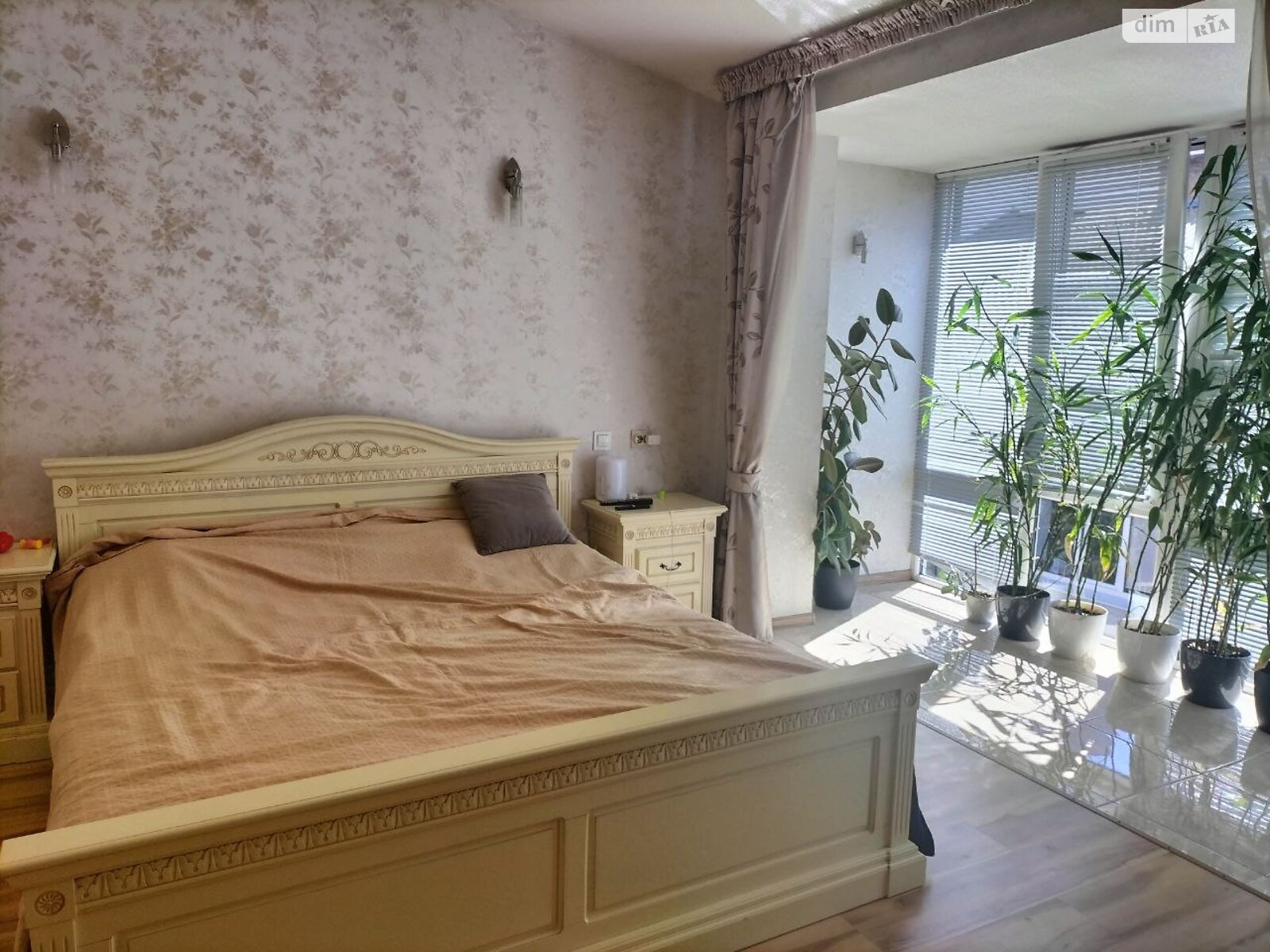 трехэтажный дуплекс, 279.8 кв. м, кирпич. Продажа в Тернополе район Центр фото 1 трехэтажный дуплекс, 279.8 кв. м, кирпич. Продажа в Тернополе район Центр фото 1
