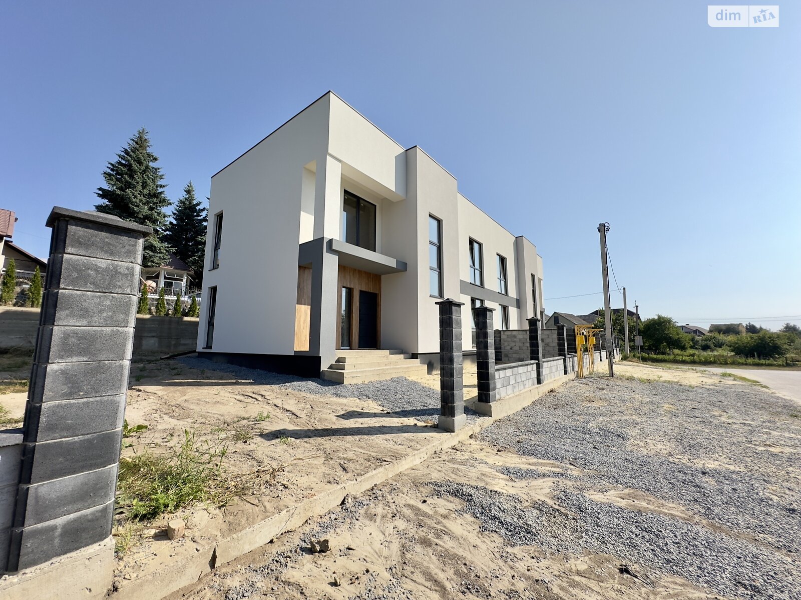 двоповерховий дуплекс, 130 кв. м, цегла. Продаж у Тинном фото 1