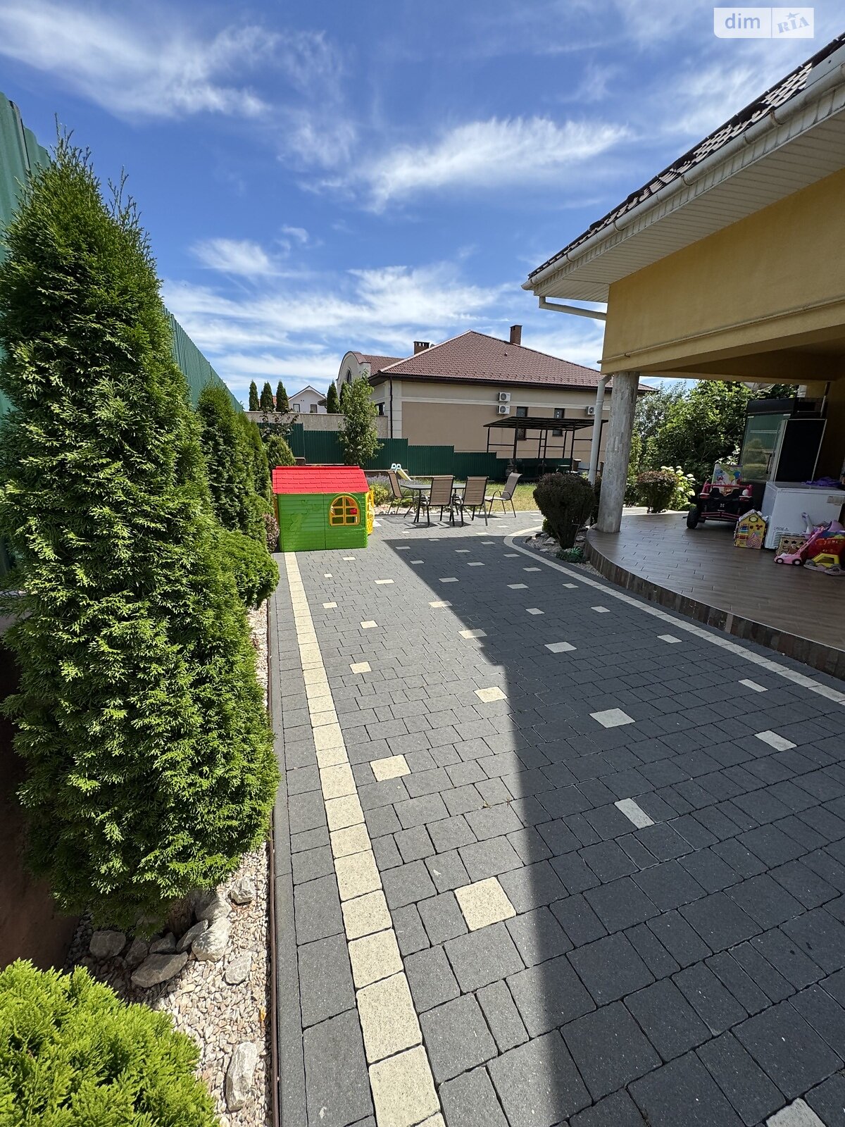 двоповерховий дуплекс, 156 кв. м, цегла. Продаж в Ужгороді, район БАМ фото 1 двоповерховий дуплекс, 156 кв. м, цегла. Продаж в Ужгороді, район БАМ фото 1