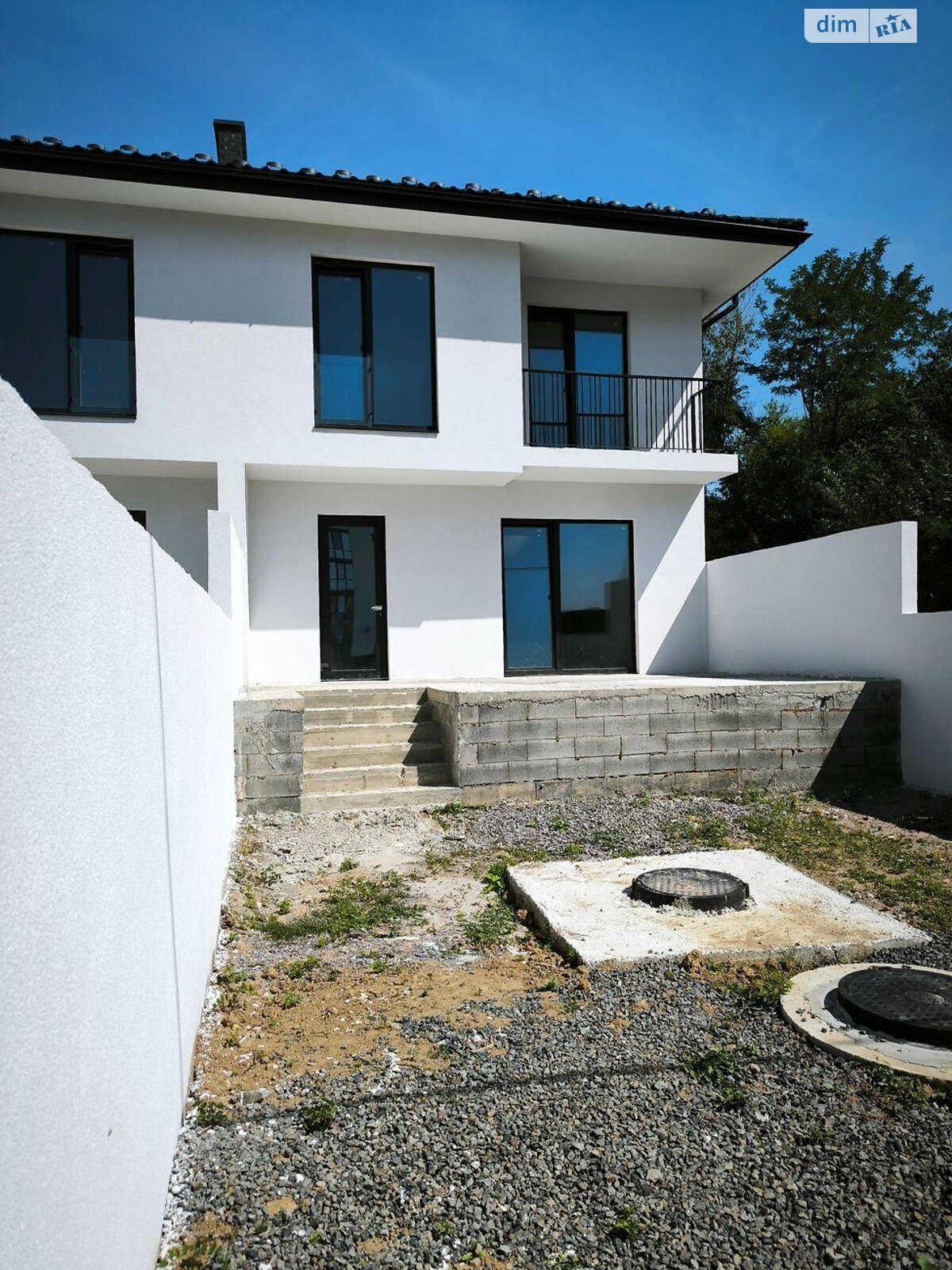 двухэтажный дуплекс, 93.5 кв. м, кирпич. Продажа в Ужгороде район Червеница фото 1 двухэтажный дуплекс, 93.5 кв. м, кирпич. Продажа в Ужгороде район Червеница фото 1