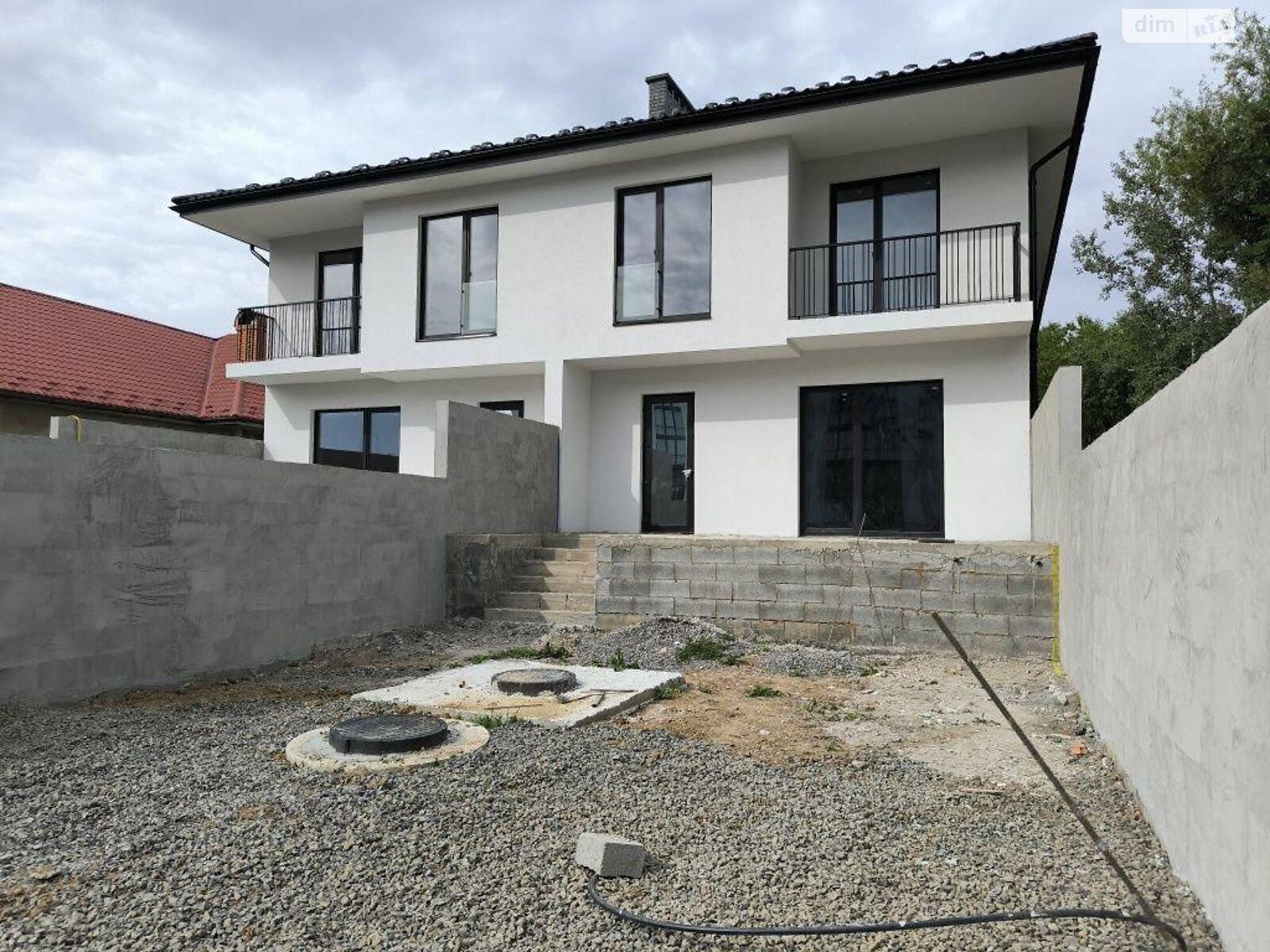 двухэтажный дуплекс, 93.5 кв. м, кирпич. Продажа в Ужгороде район Червеница фото 1 двухэтажный дуплекс, 93.5 кв. м, кирпич. Продажа в Ужгороде район Червеница фото 1