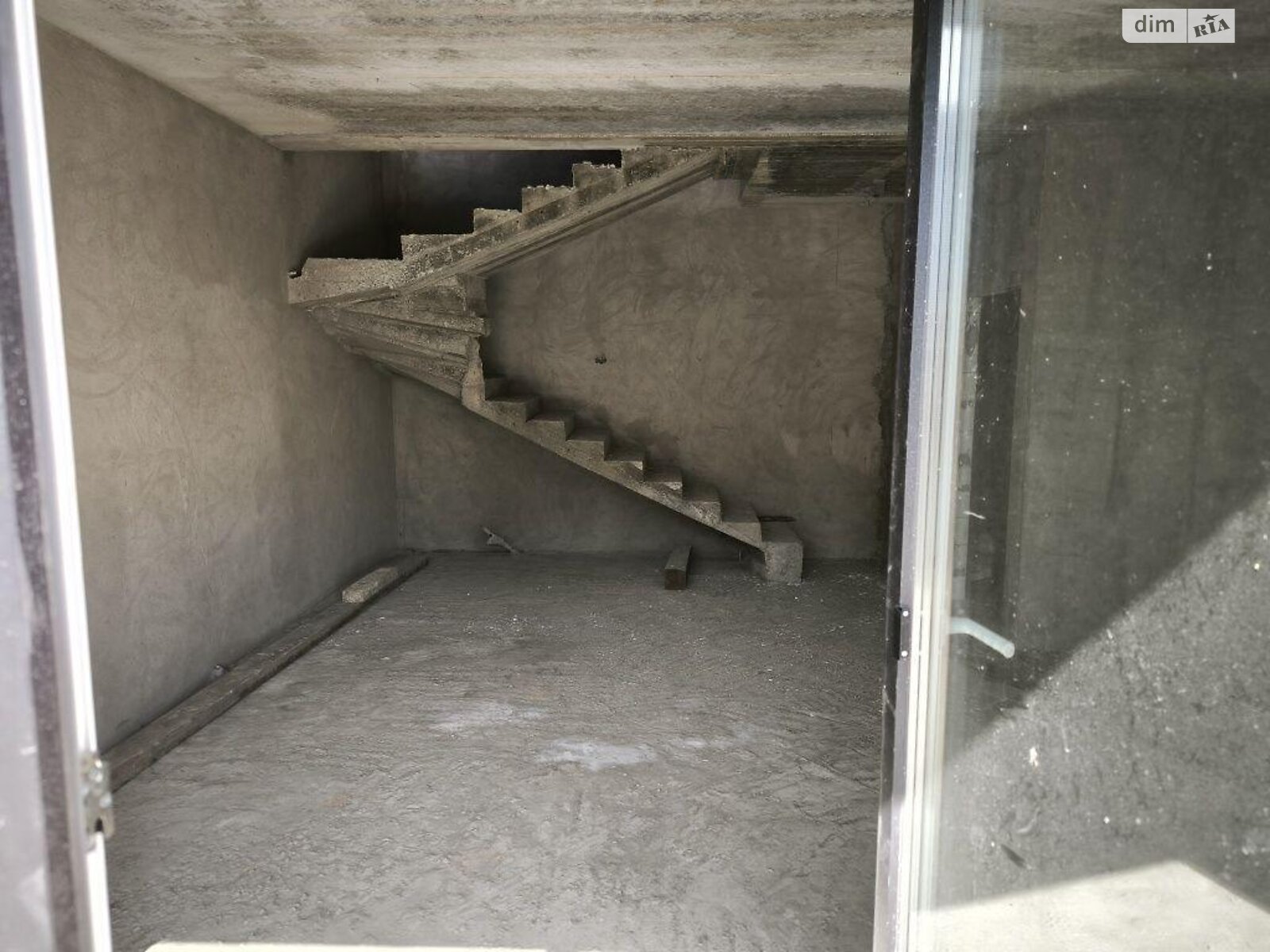 двухэтажный дуплекс, 93.5 кв. м, кирпич. Продажа в Ужгороде район Червеница фото 1 двухэтажный дуплекс, 93.5 кв. м, кирпич. Продажа в Ужгороде район Червеница фото 1