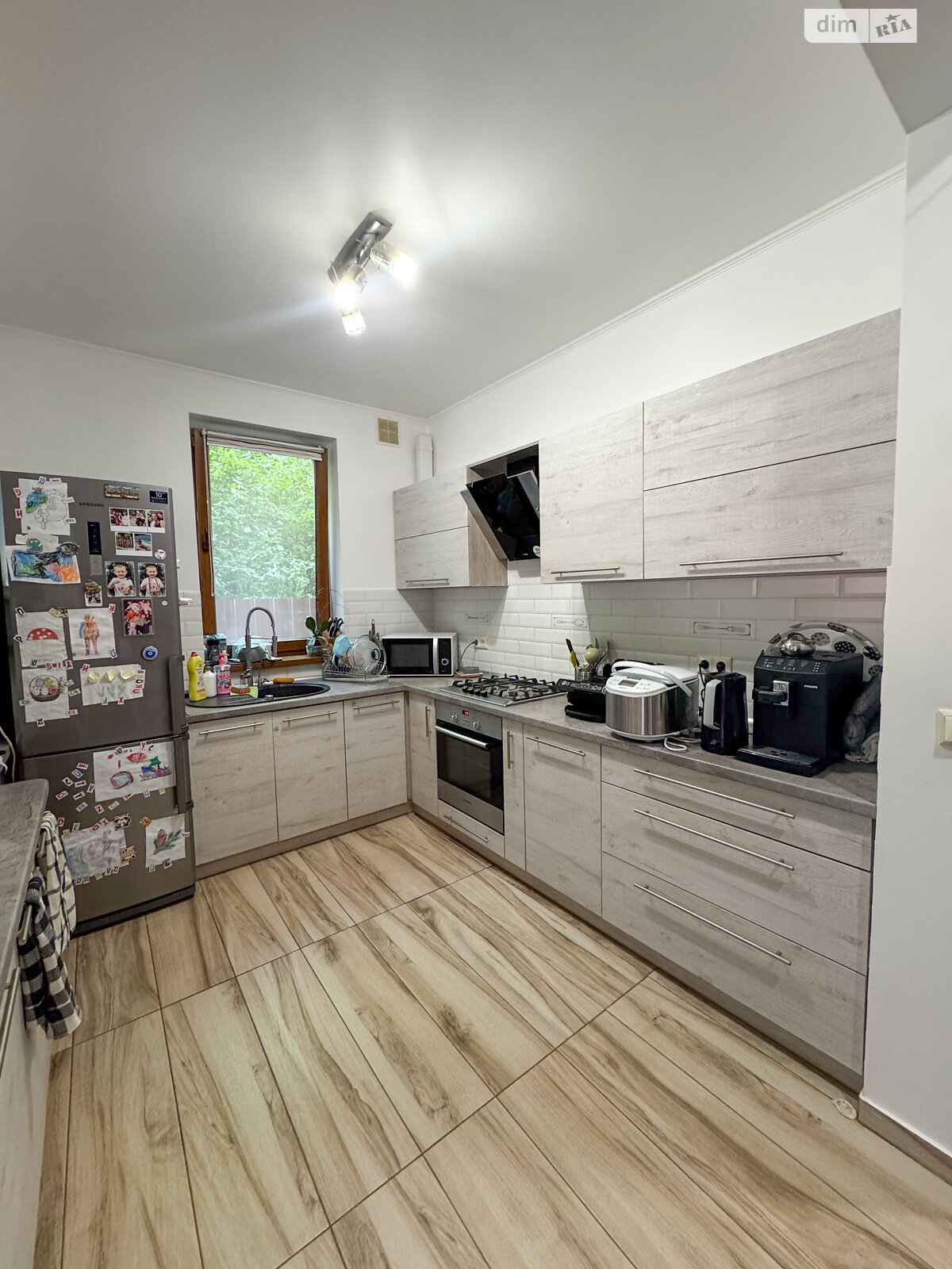 двоповерховий дуплекс, 120 кв. м, цегла. Продаж у Ужгороді фото 1 двоповерховий дуплекс, 120 кв. м, цегла. Продаж у Ужгороді фото 1