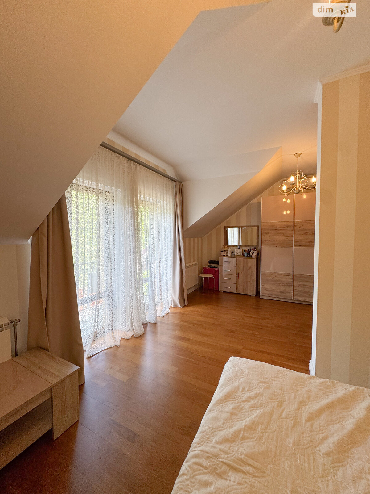 двоповерховий дуплекс, 120 кв. м, цегла. Продаж у Ужгороді фото 1 двоповерховий дуплекс, 120 кв. м, цегла. Продаж у Ужгороді фото 1